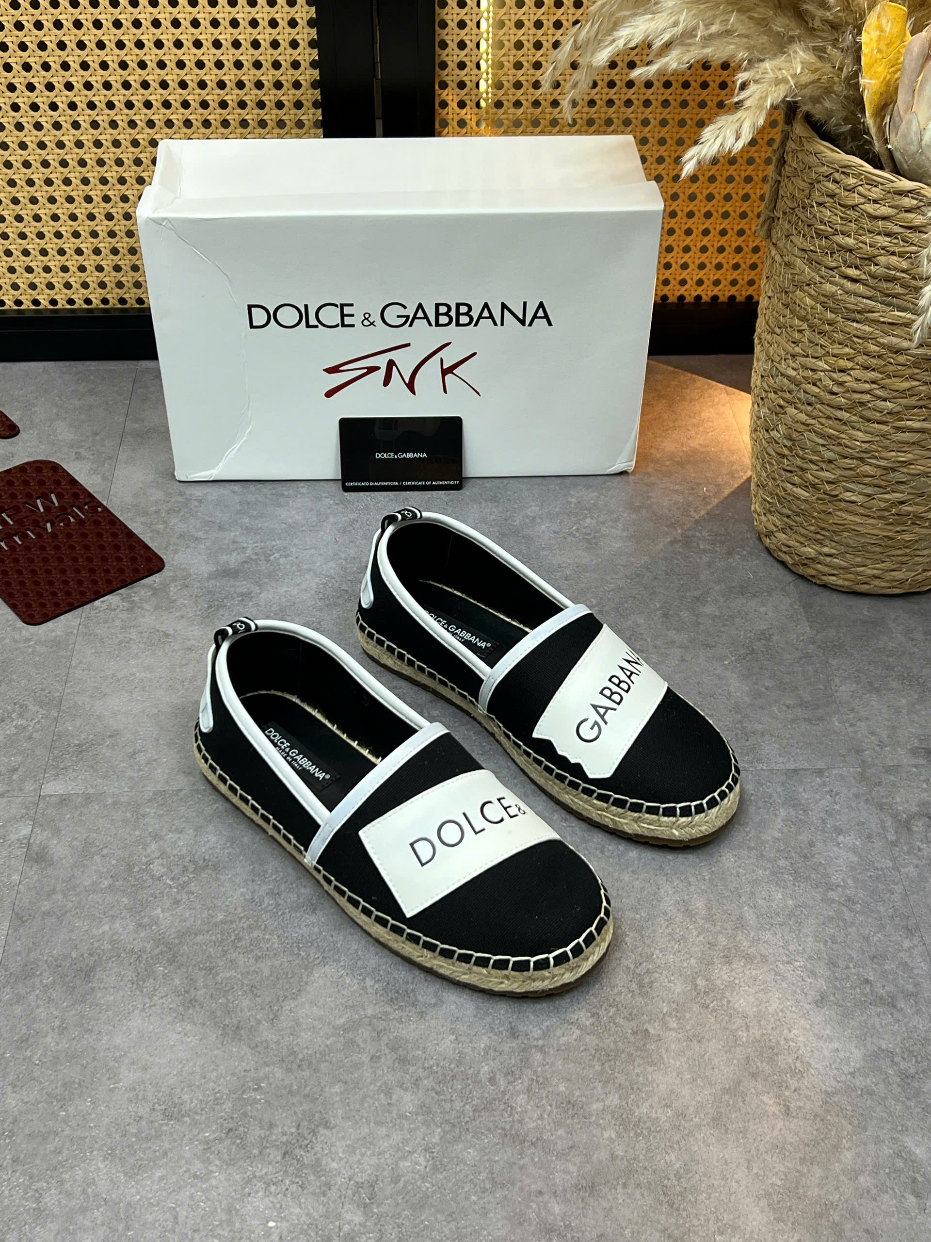 Giày slipon cói Dolce Gabbana DG Đen tag Trắng Like Auth 38-43 VTN