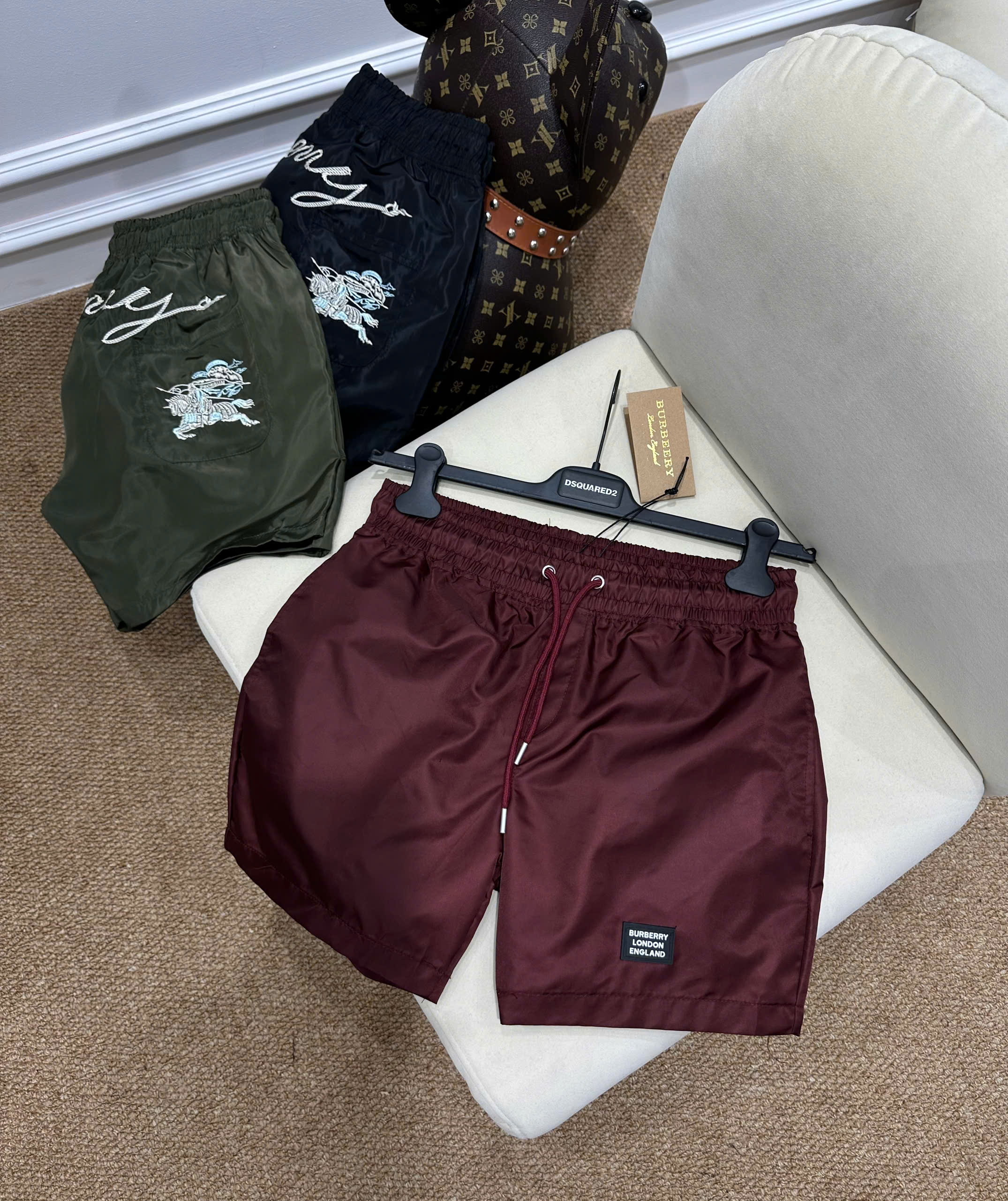 Quần short đùi gió Burberry BBR logo thêu kỵ sỹ ngựa bay túi sau Like Auth S-XL NV