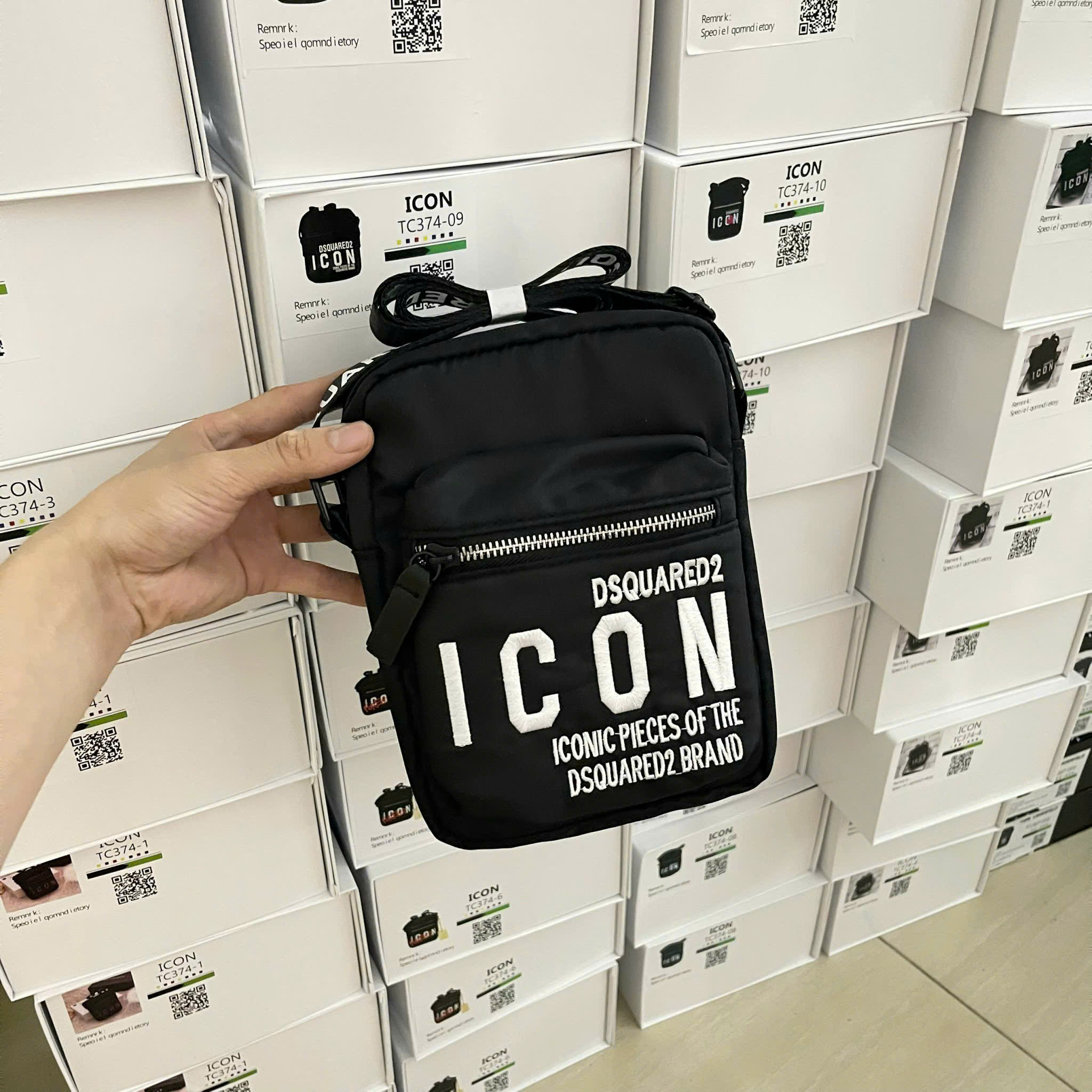 Túi đeo chéo mini Dsquared2 DSQ icon new 2026 Like Auth NV