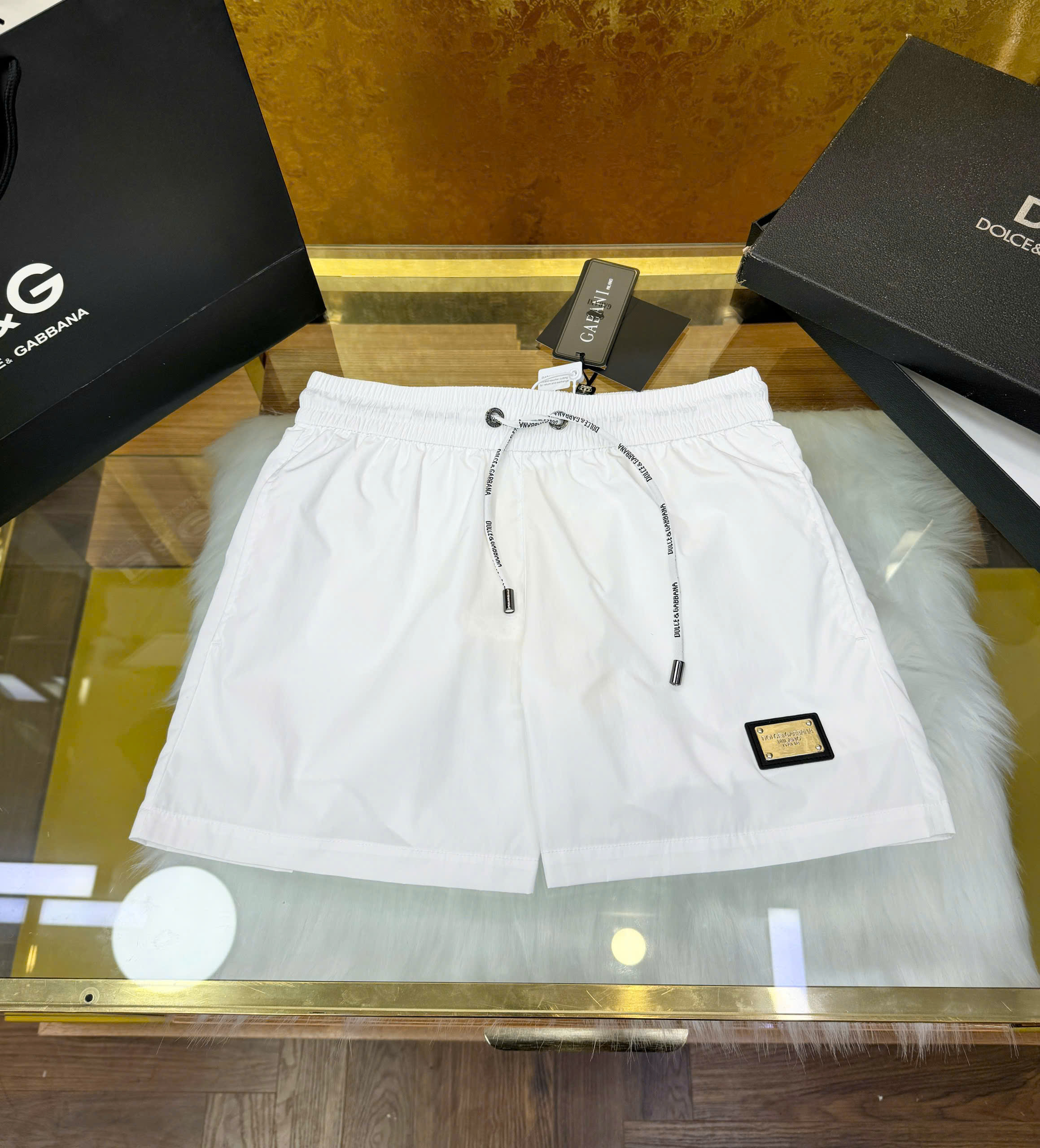 Quần short đùi gió Dolce Gabbana DG basic logo tag vuông đùi Like Auth 44-48 CD