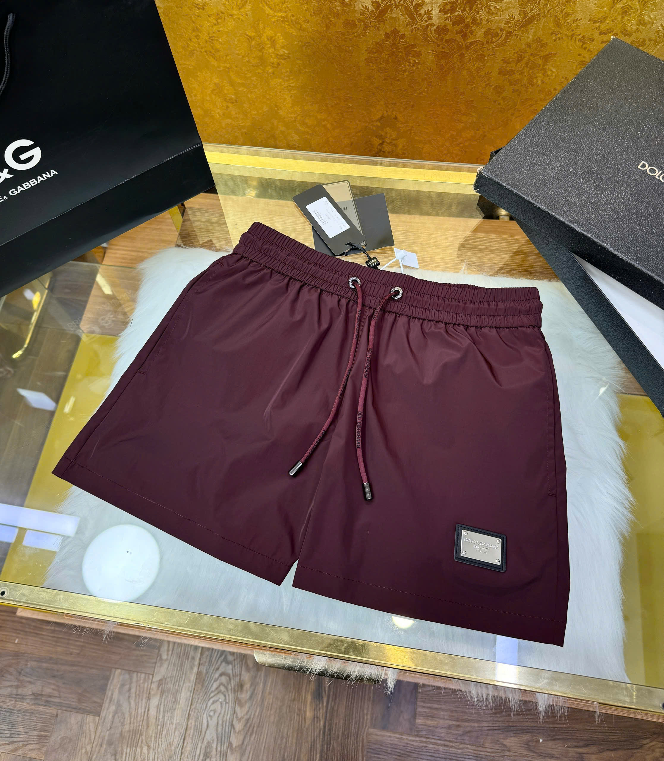 Quần short đùi gió Dolce Gabbana DG basic logo tag vuông đùi Like Auth 44-48 CD