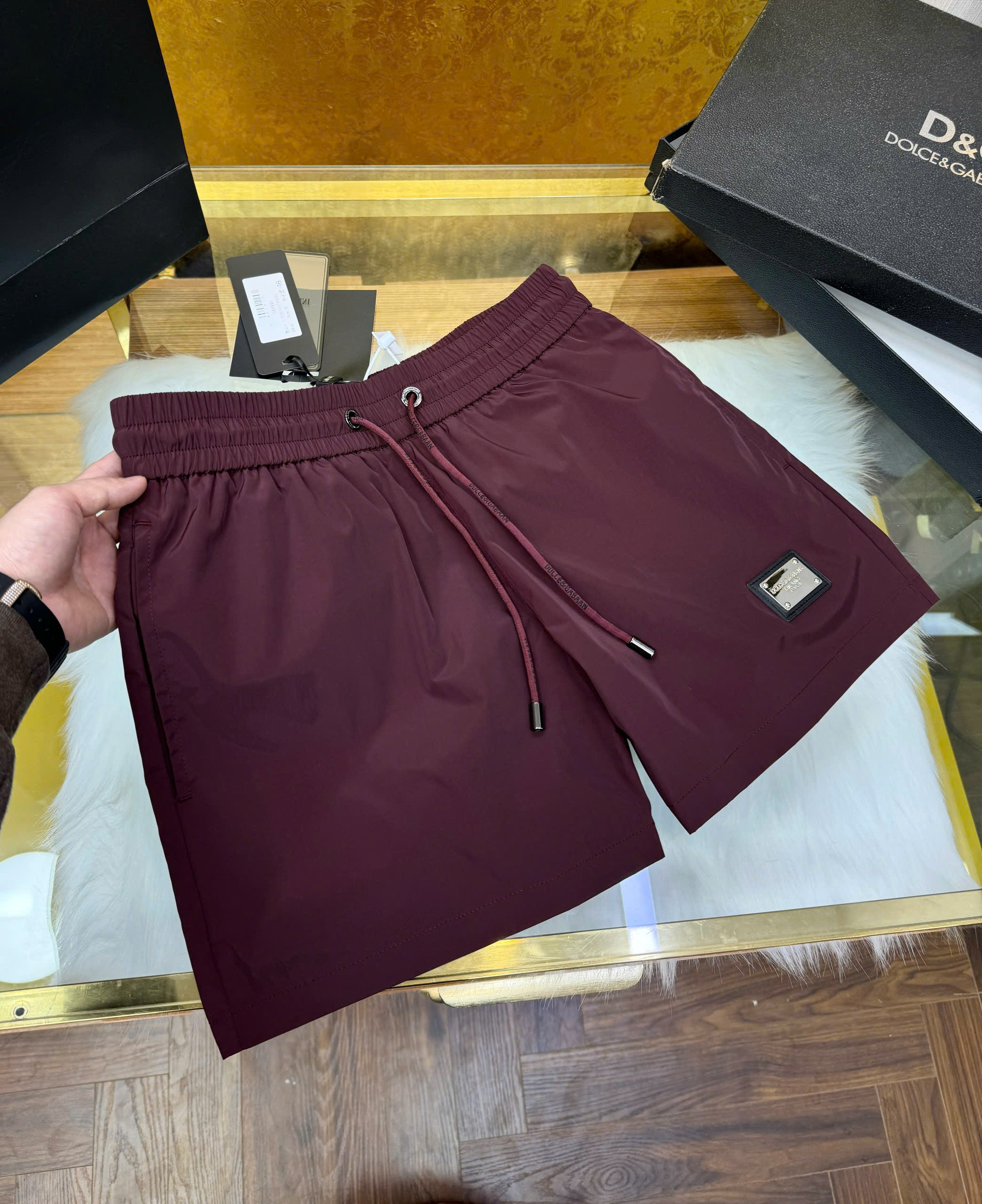 Quần short đùi gió Dolce Gabbana DG basic logo tag vuông đùi Like Auth 44-48 CD