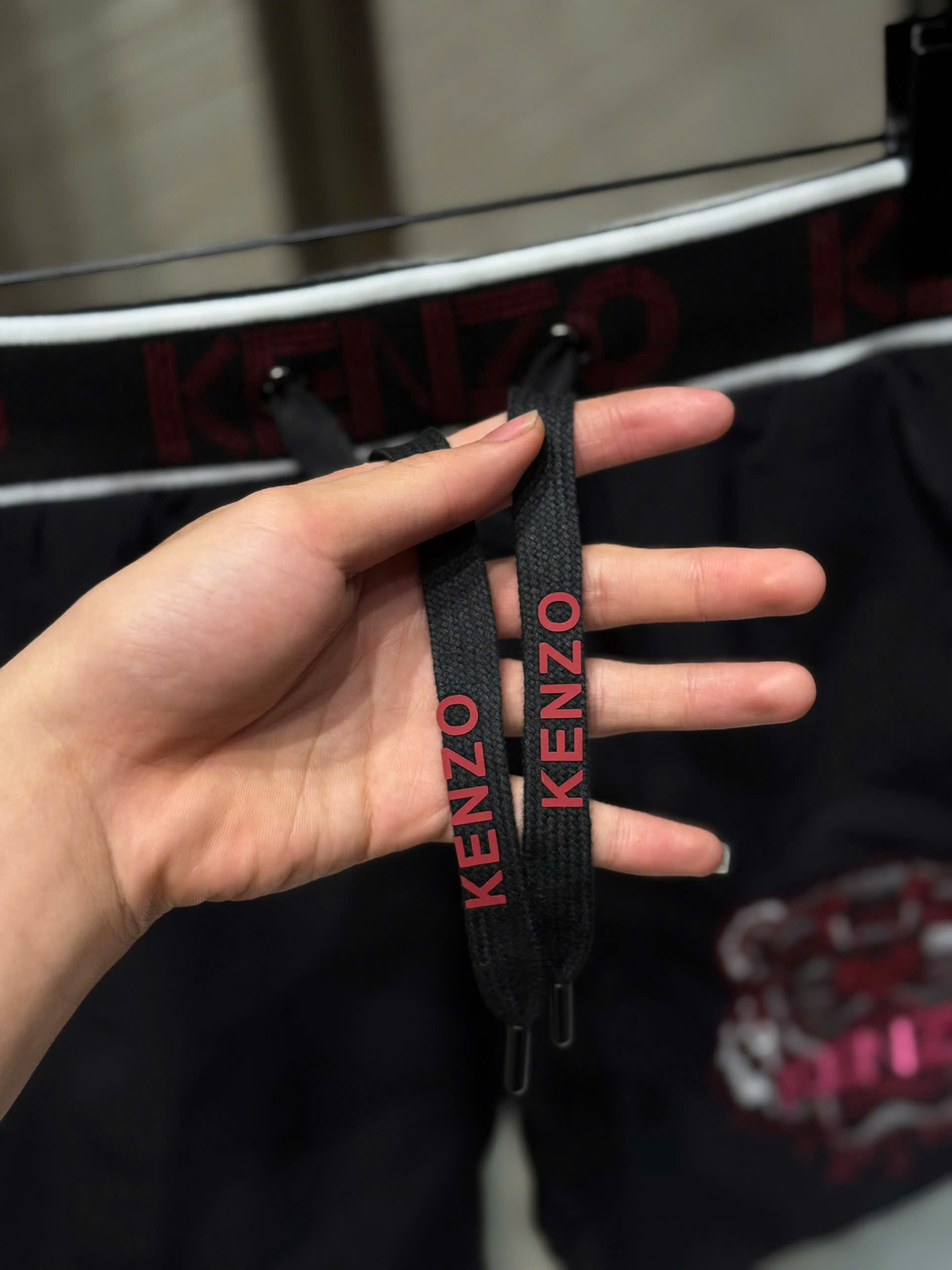 Quần short đùi gió Kenzo KZ Đen bo cạp thêu mặt hổ Đỏ Like Auth S-XL NV
