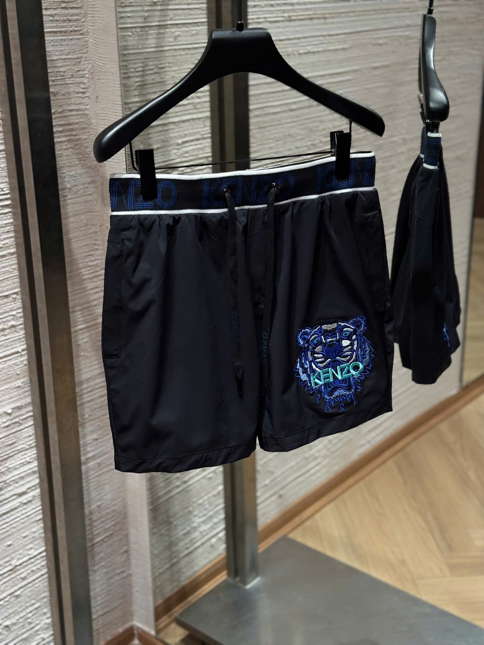 Quần short đùi gió Kenzo KZ Đen bo cạp thêu mặt hổ Xanh Like Auth S-XL NV