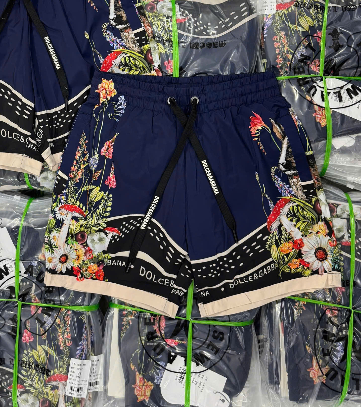 Quần short đùi gió Dolce Gabbana DG Xanh Than họa tiết hoa Like Auth 44-50 CD NV