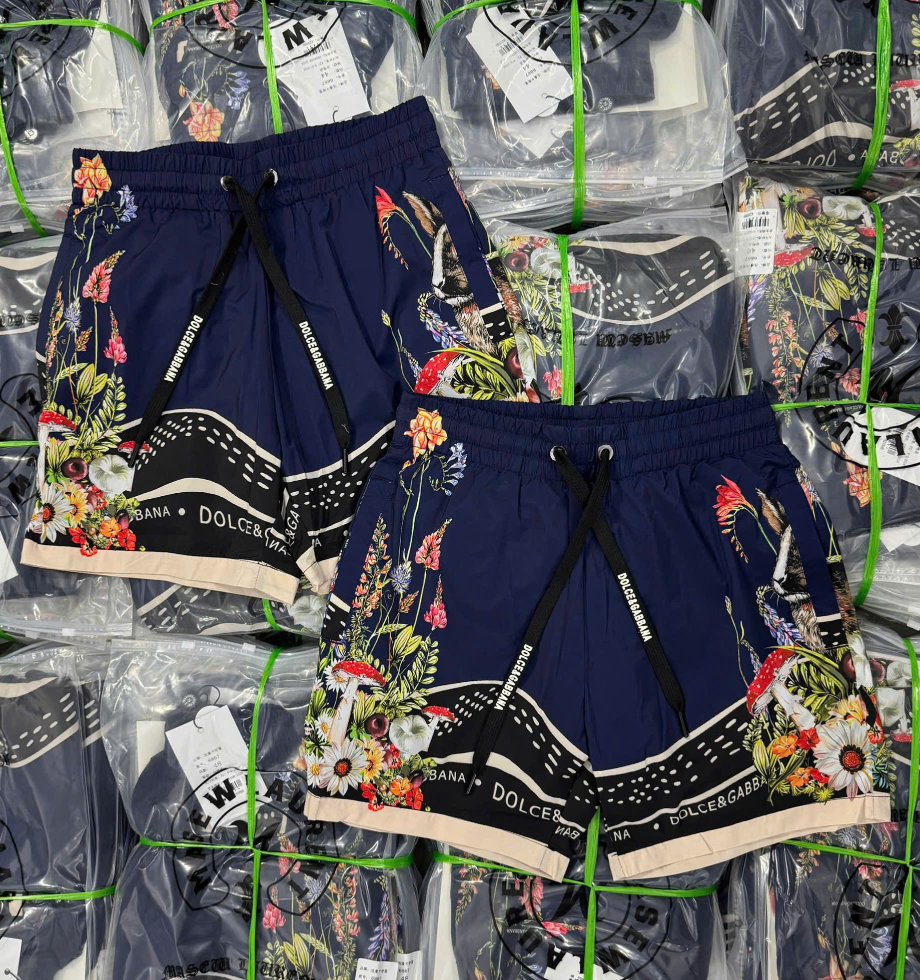 Quần short đùi gió Dolce Gabbana DG Xanh Than họa tiết hoa Like Auth 44-50 CD NV