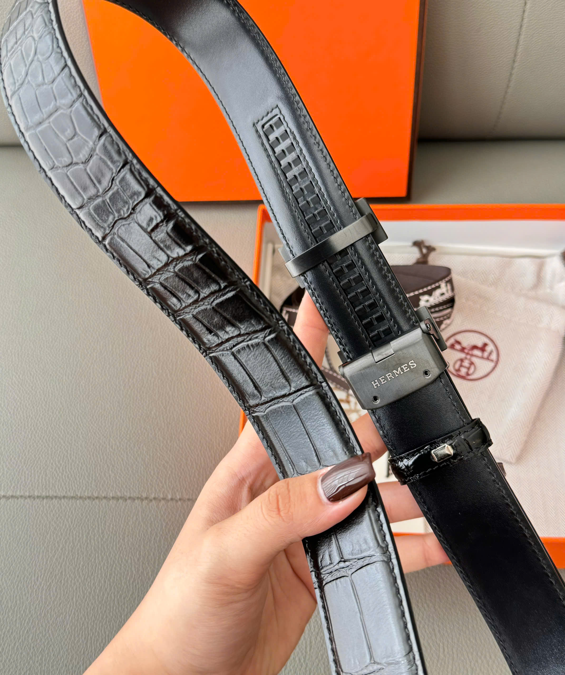 Thắt lưng dây nịt Hermes HM mặt chữ H Xám da cá sấu bóng Like Auth 85-110 DDT