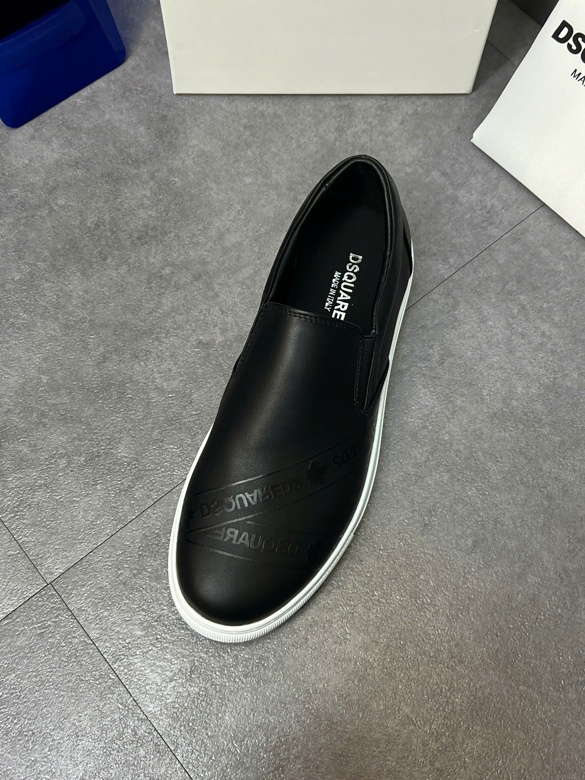 Giày slipon Dsquared2 DSQ D2 logo tag ngang lá cần Like Auth 38-43 VTN