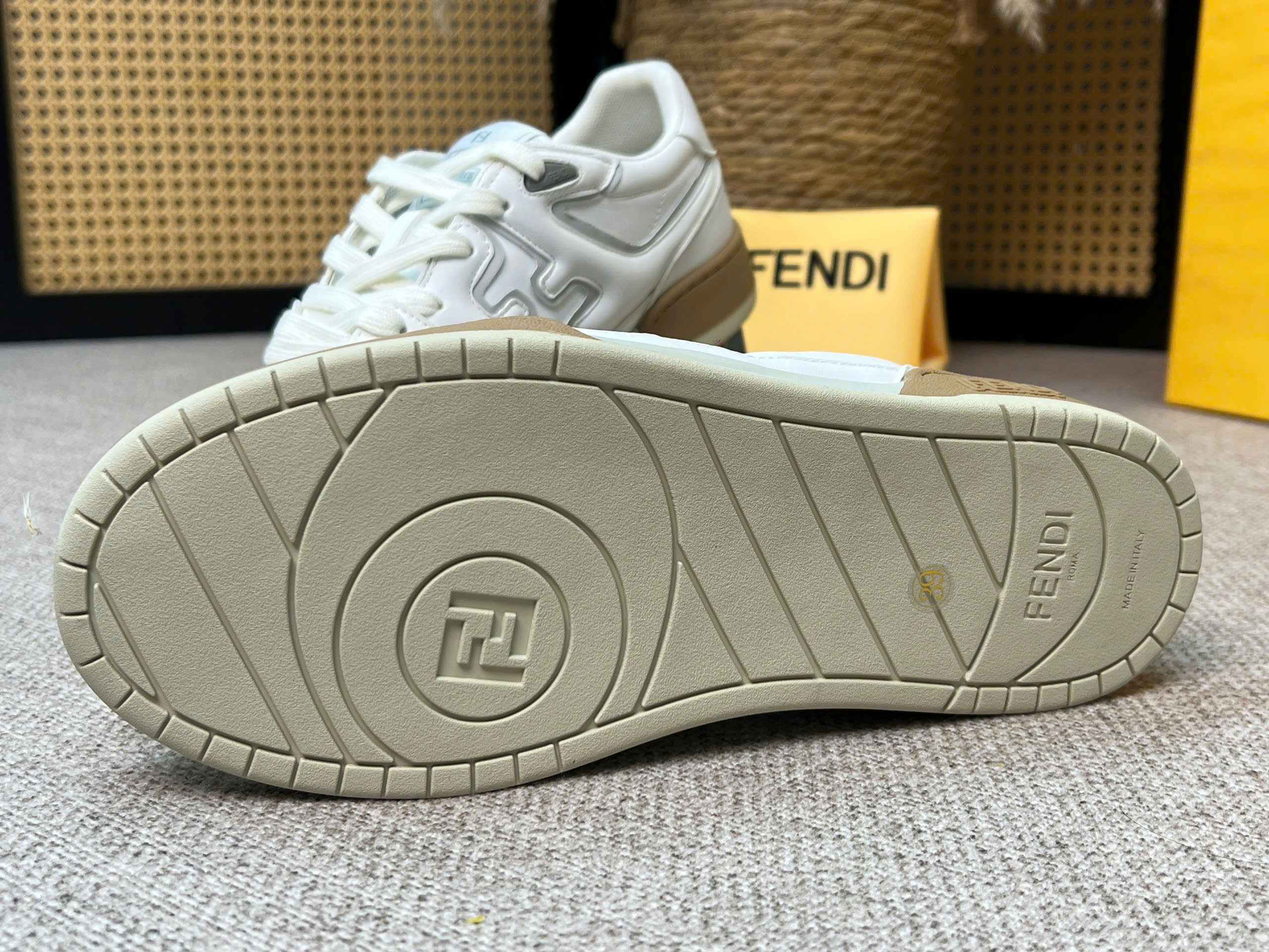 Giày sneaker Fendi FD Match Leather Low-Top Trắng logo nổi Like Auth 38-43 VTN
