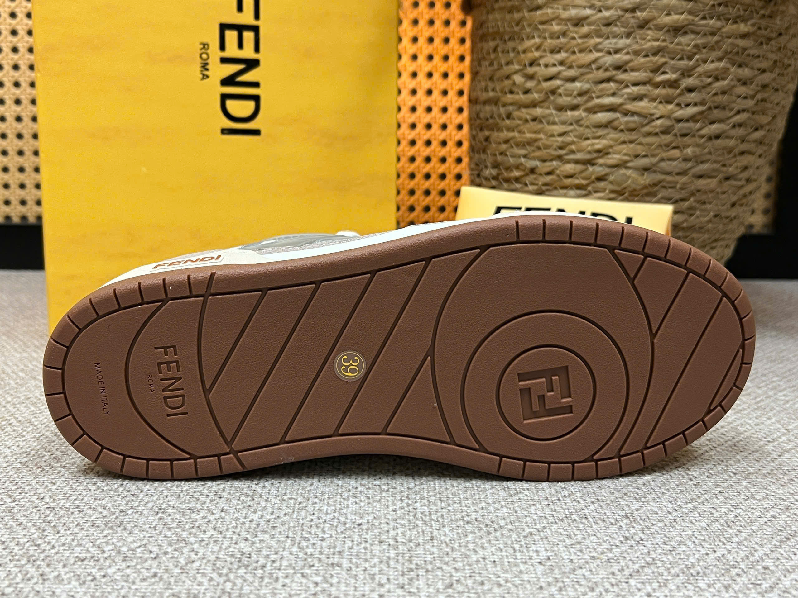 Giày sneaker Fendi FD Match Leather Xám Like Auth 38-43 VTN