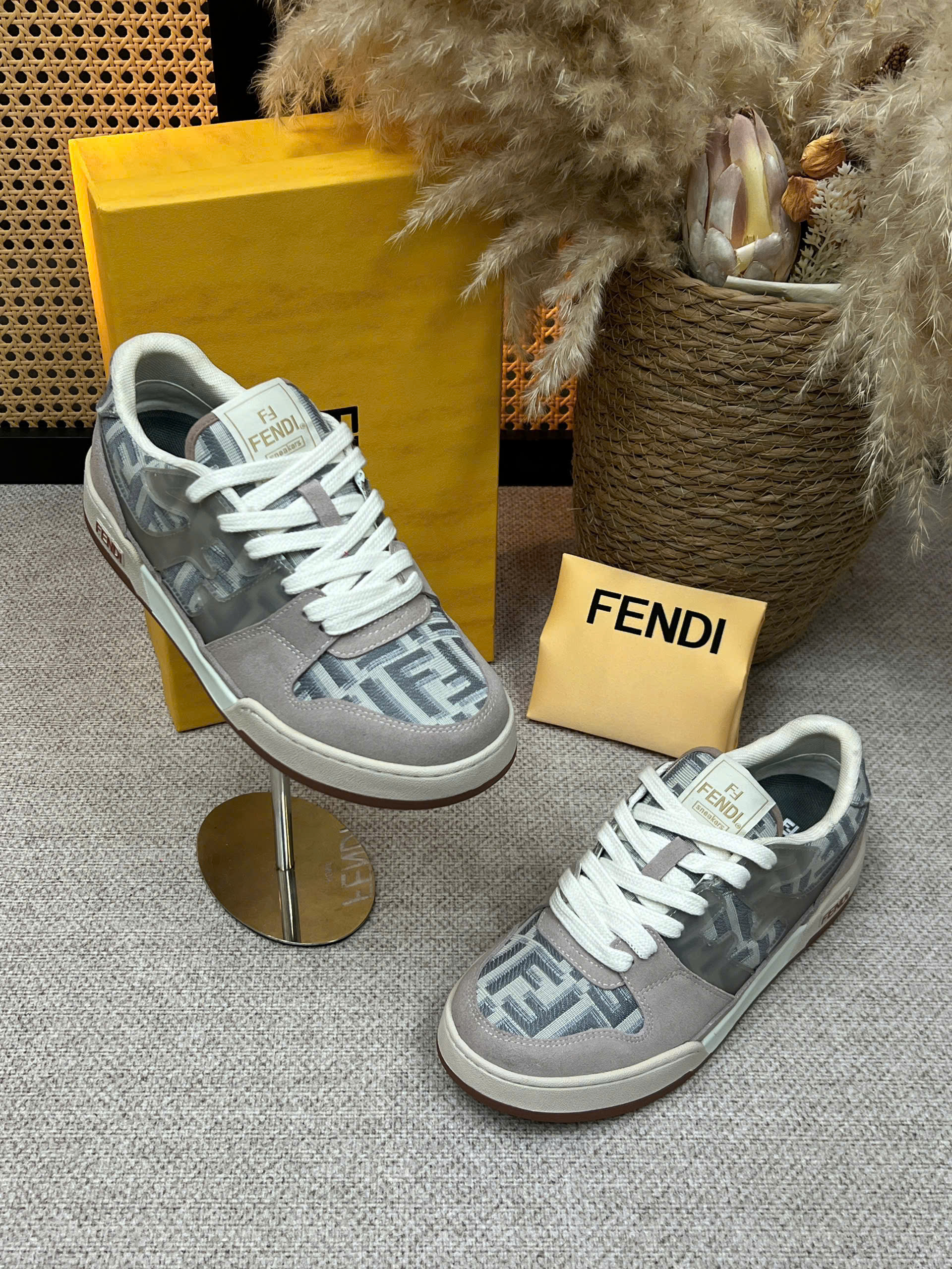 Giày sneaker Fendi FD Match Leather Xám Like Auth 38-43 VTN