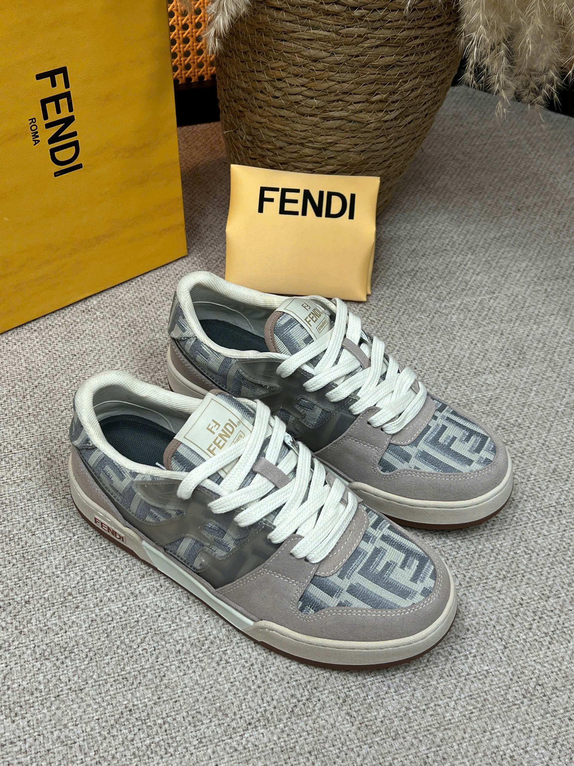 Giày sneaker Fendi FD Match Leather Xám Like Auth 38-43 VTN