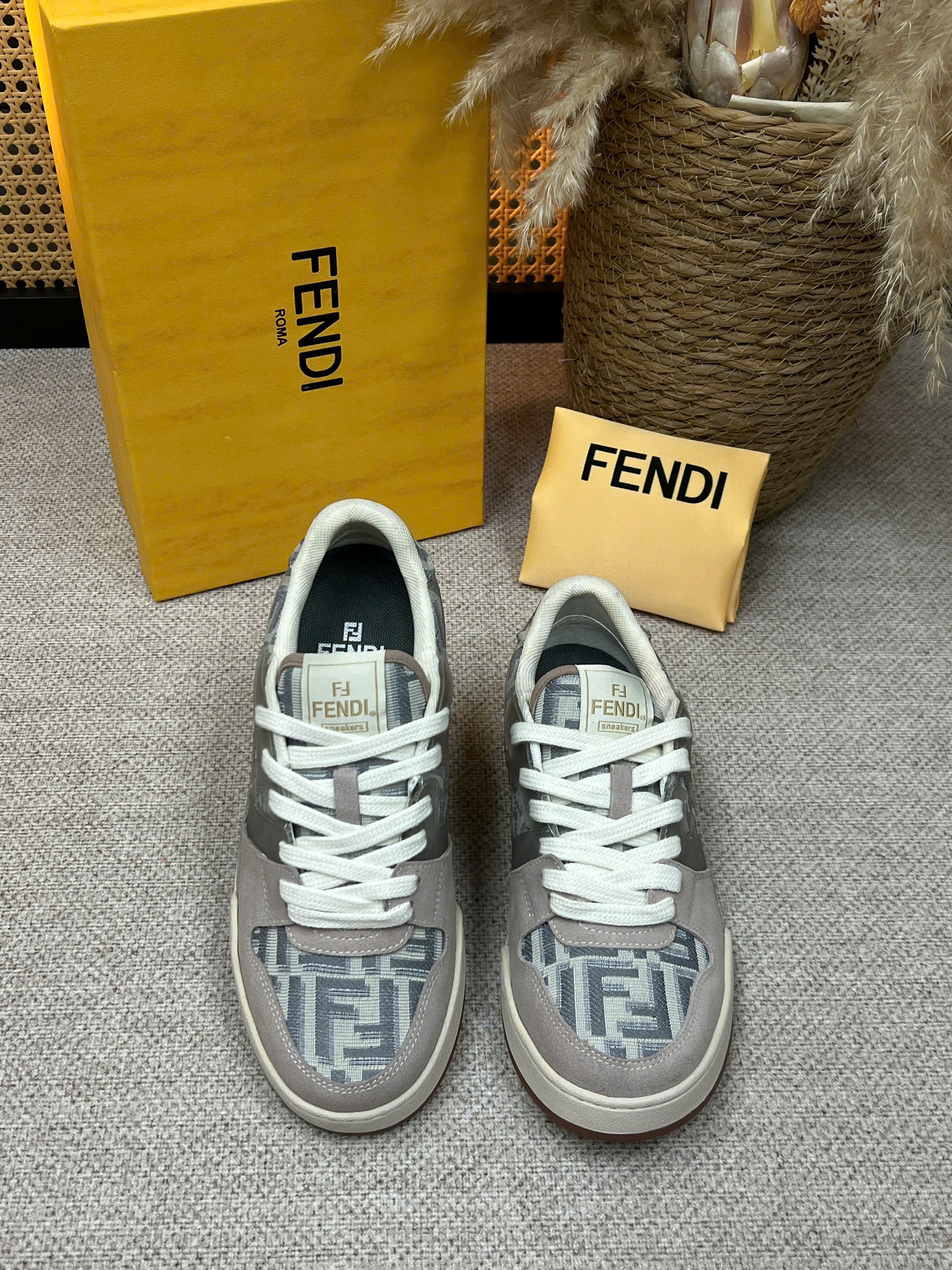 Giày sneaker Fendi FD Match Leather Xám Like Auth 38-43 VTN