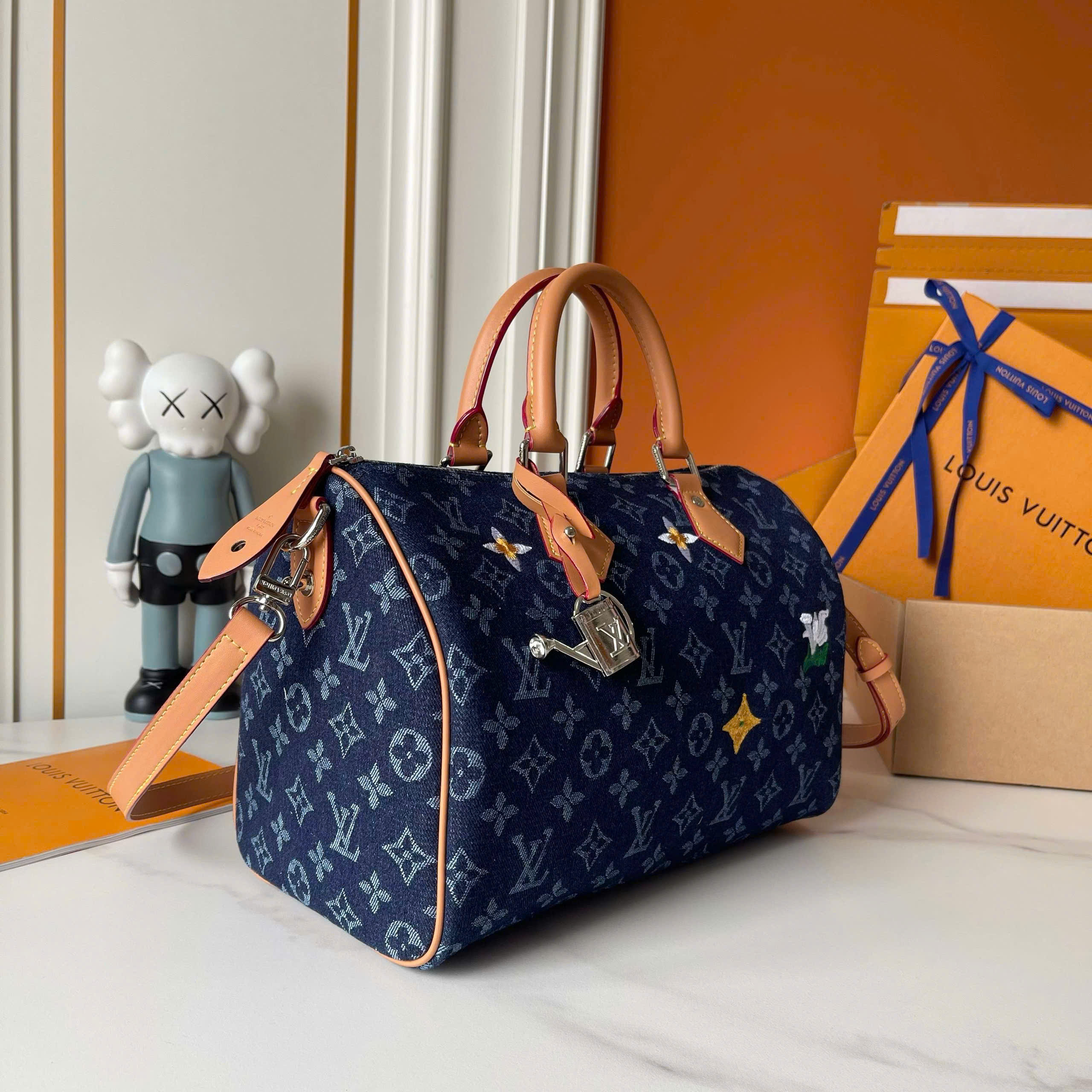 Túi trống Louis Vuitton LV Speedy Monogram Floral Denim Xanh Than Like Auth 30x21x17 PLD