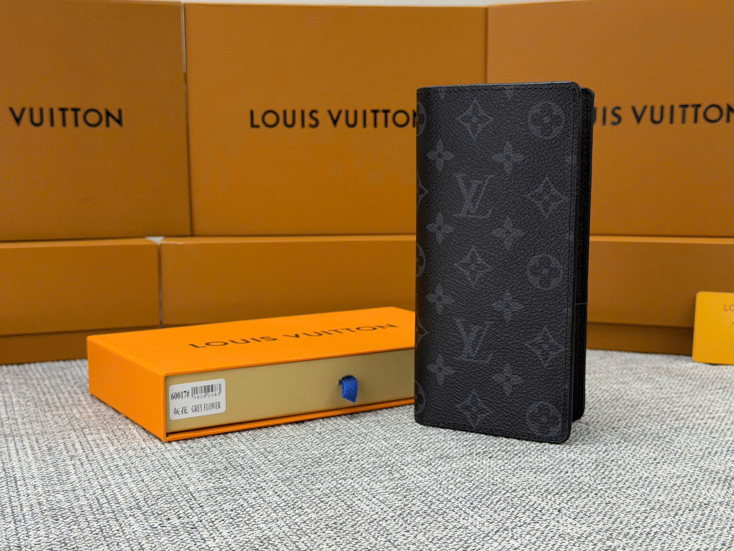 Ví dài Louis Vuitton LV Brazza Monogram Eclipse Like Auth 10x19x2 PLD VTN