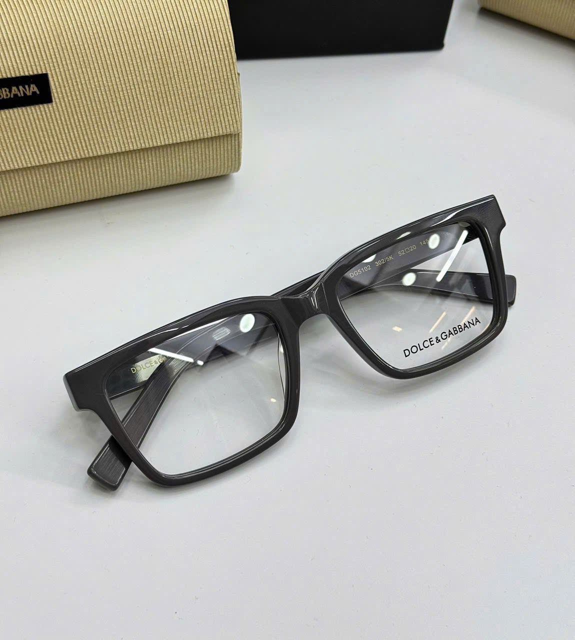 Kính mắt thời trang Dolce Gabbana DG Đen logo chữ Trắng gọng Like Auth on web fulbox MK