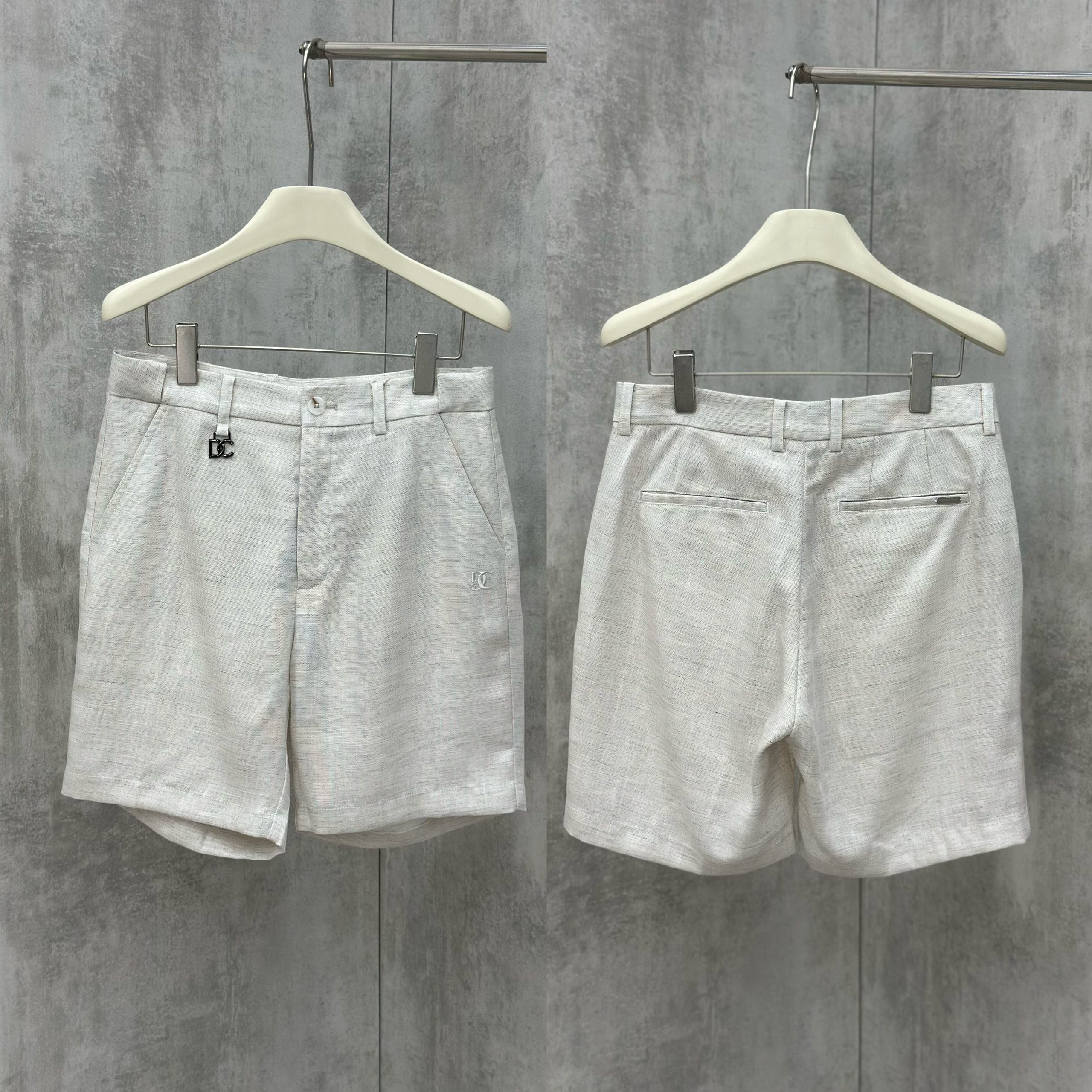 Quần short đũi Dolce Gabbana DG logo tag cạp Like Auth 28-34 VTN\Be