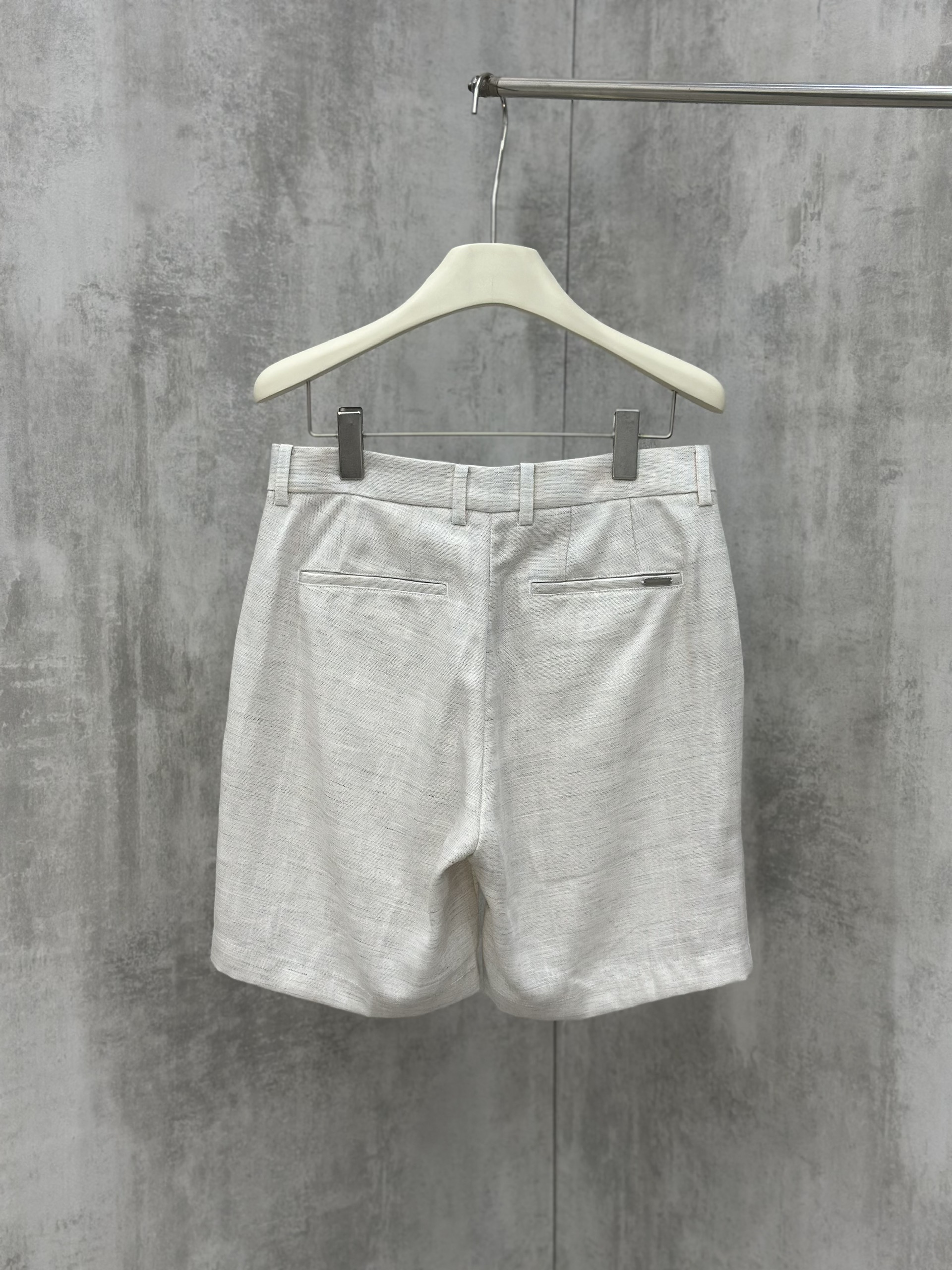 Quần short đũi Dolce Gabbana DG logo tag cạp Like Auth 28-34 VTN\Be