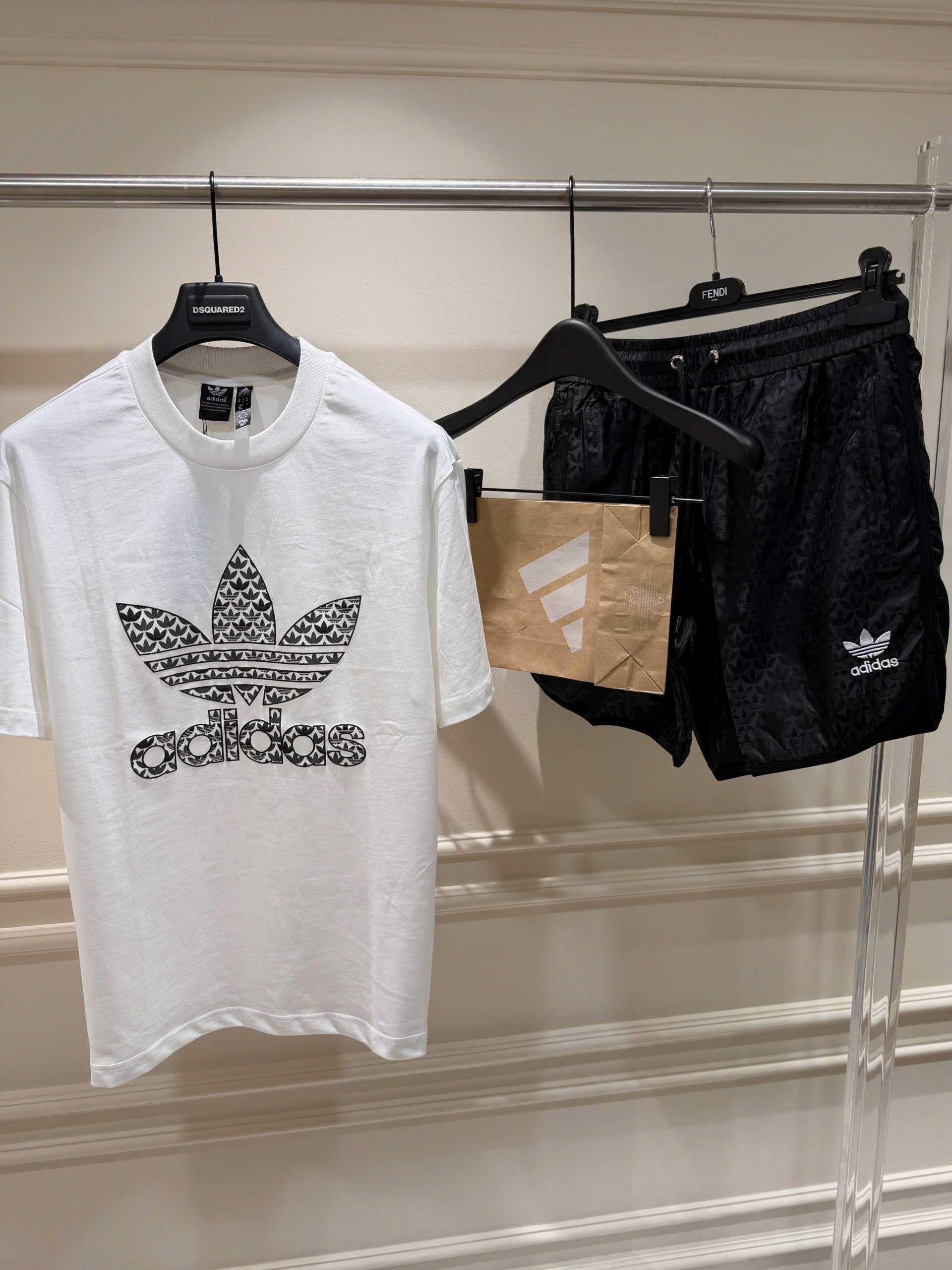 Set bộ thể thao hè Adidas logo wash ngực hoa to Like Auth S-XL NV