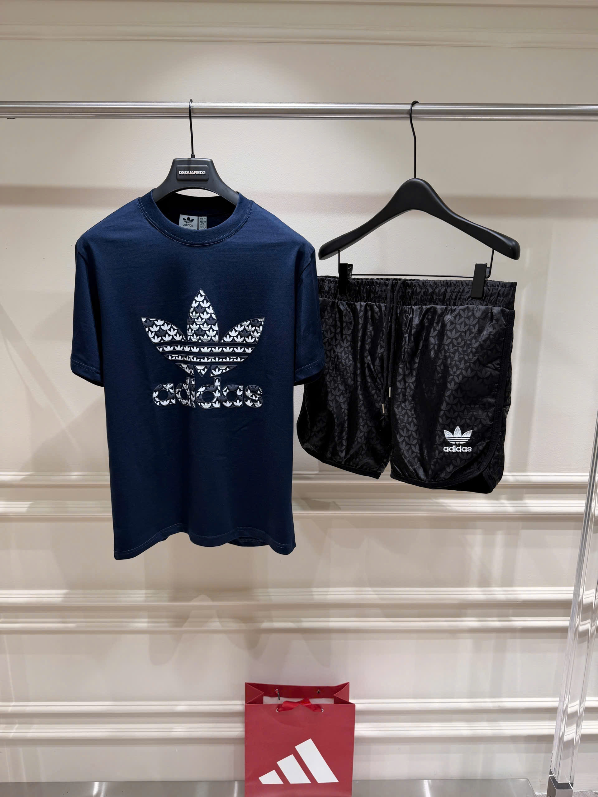 Set bộ thể thao hè Adidas logo wash ngực hoa to Like Auth S-XL NV