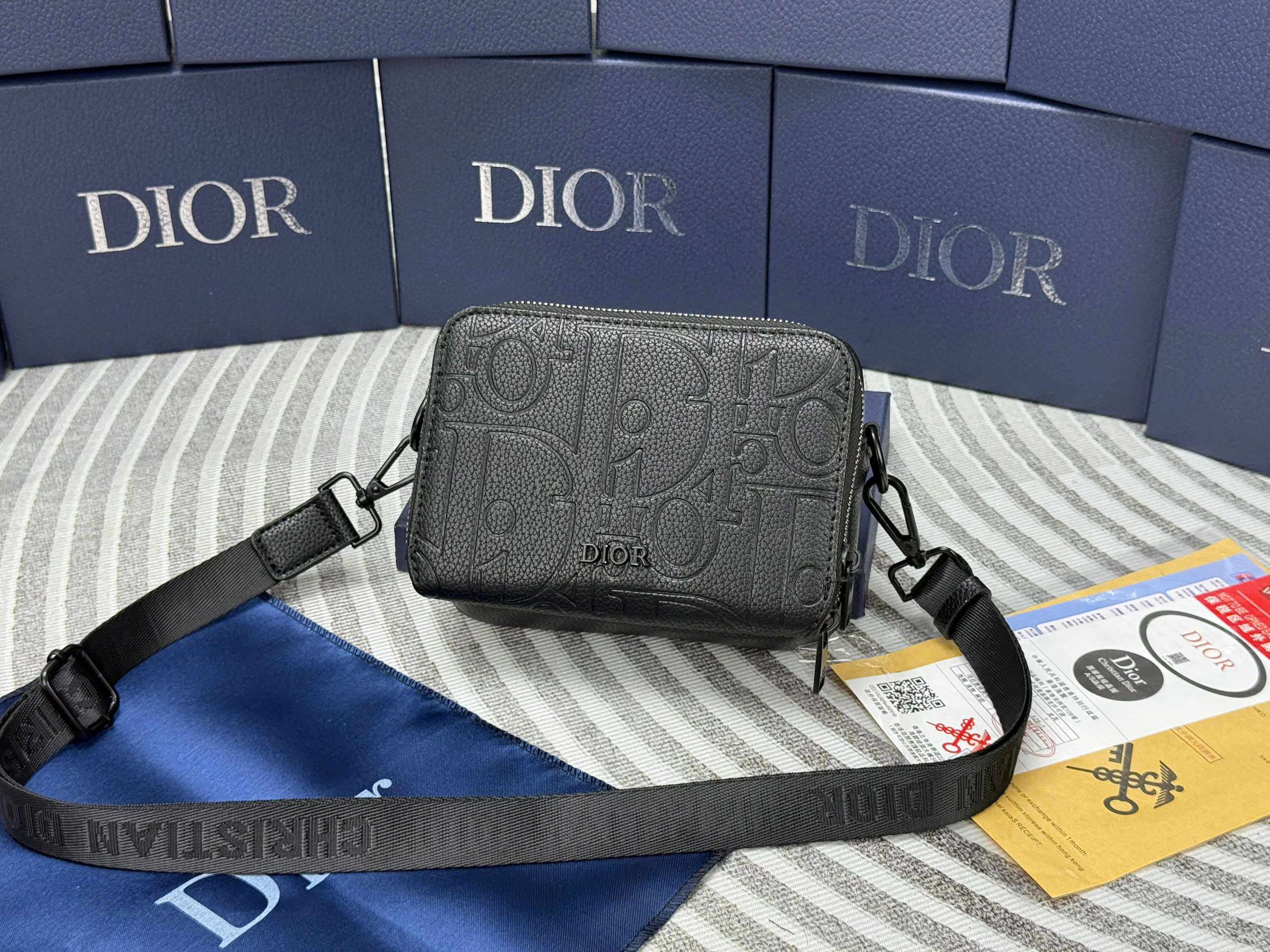 Túi đeo chéo Dior CD 2 khóa new 2026 Like Auth VTN