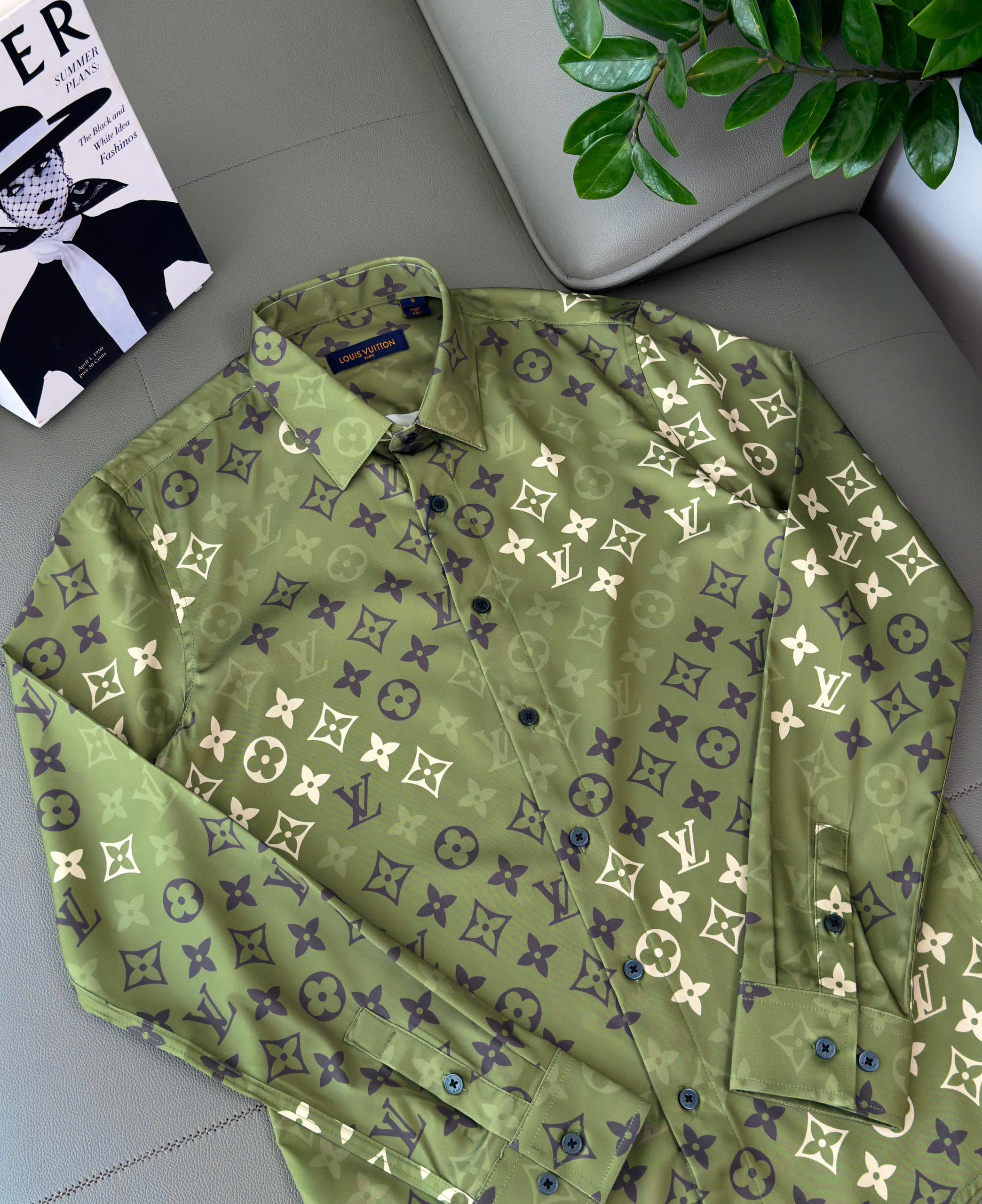 Áo sơ mi Louis Vuitton LV lụa Xanh Rêu họa tiết monogram Đen Trắng Like Auth 38-41 DDT
