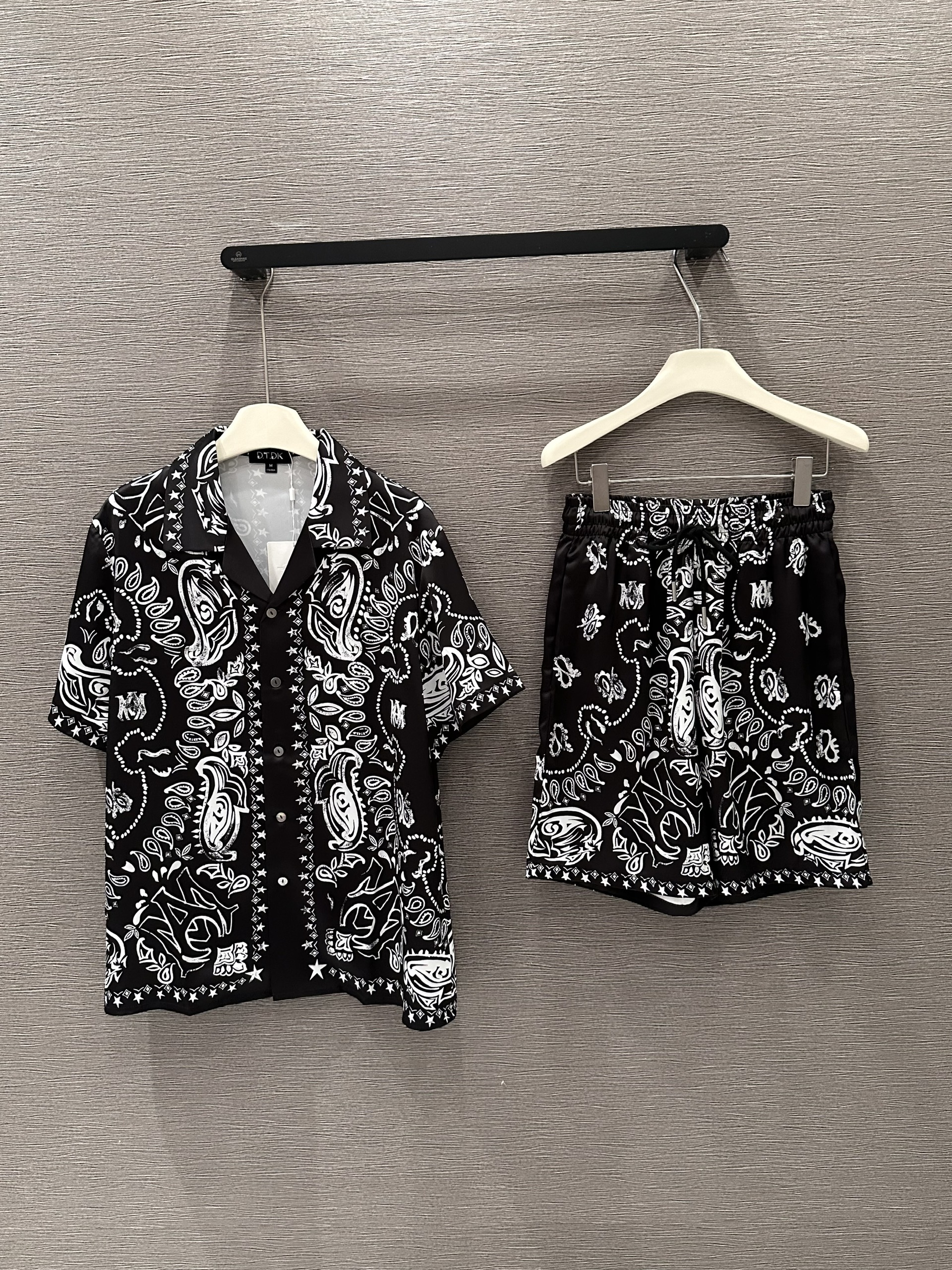 Set bộ lụa hè Amiri Đen họa tiết quý tộc Like Auth M-XL VTN