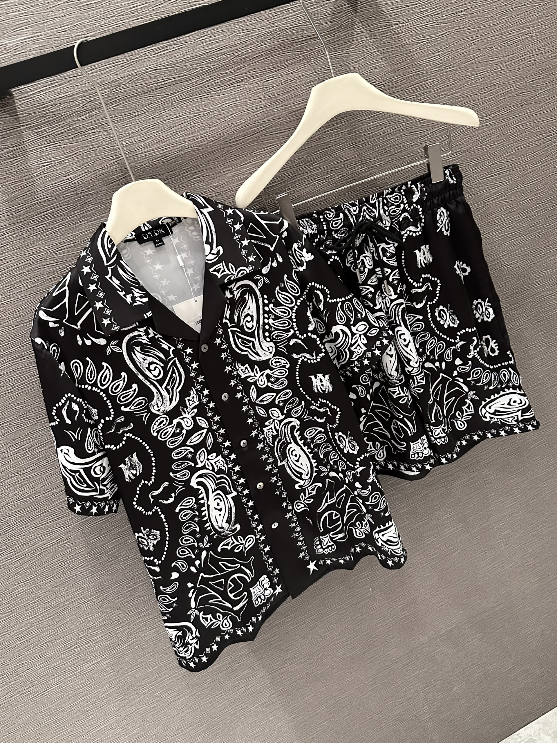 Set bộ lụa hè Amiri Đen họa tiết quý tộc Like Auth M-XL VTN