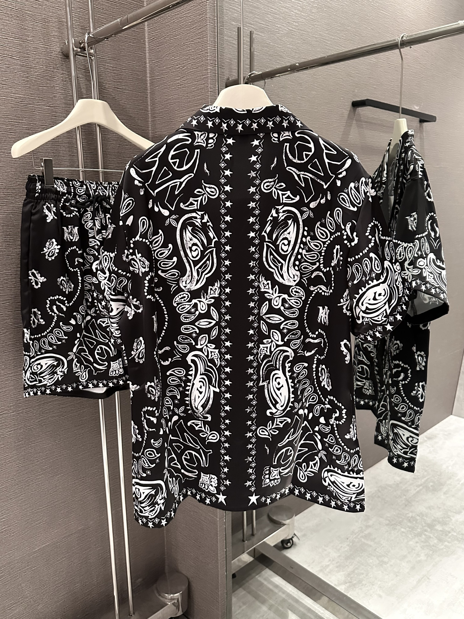 Set bộ lụa hè Amiri Đen họa tiết quý tộc Like Auth M-XL VTN