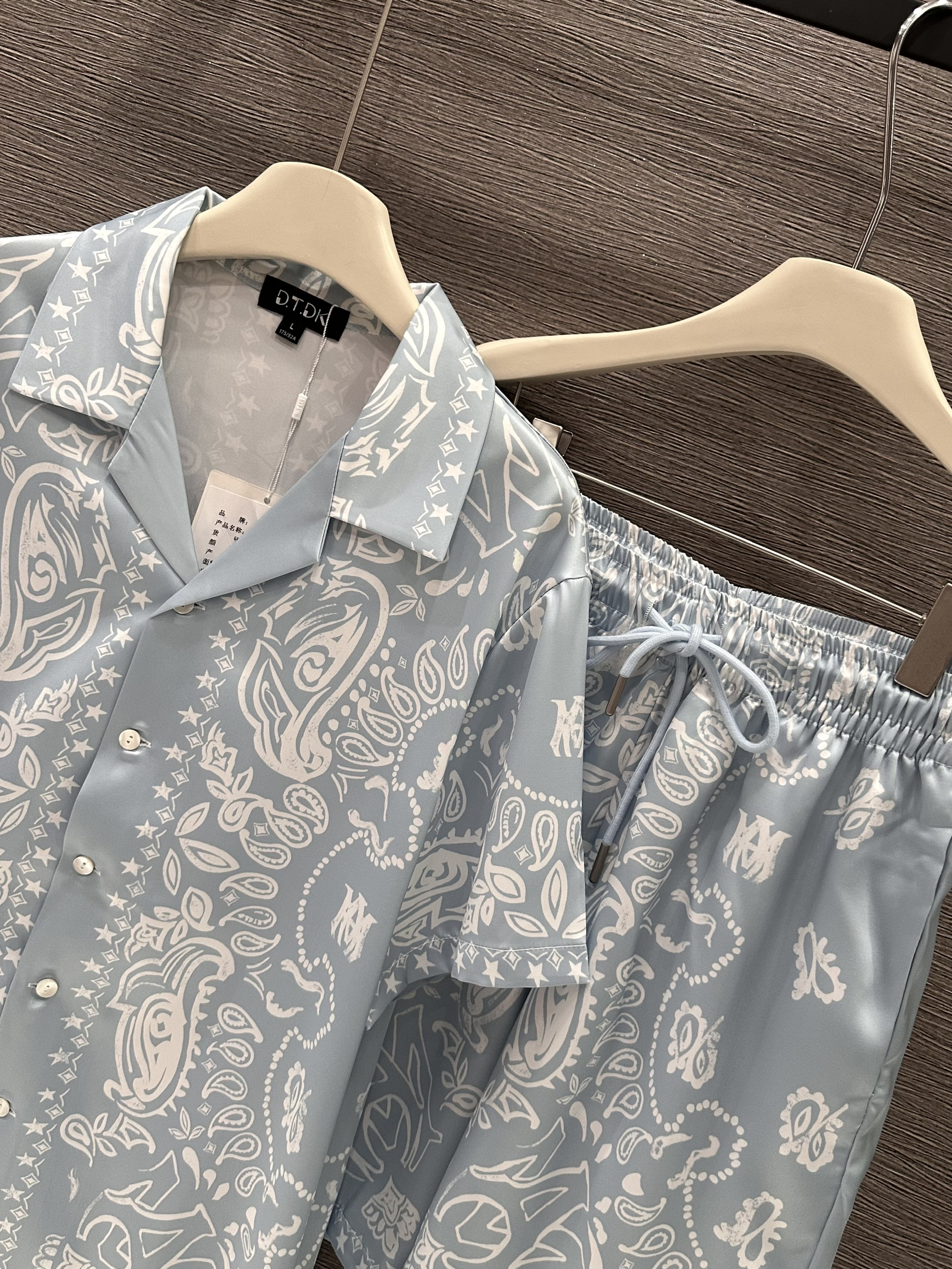 Set bộ lụa hè Amiri Xanh họa tiết quý tộc Like Auth M-XL VTN