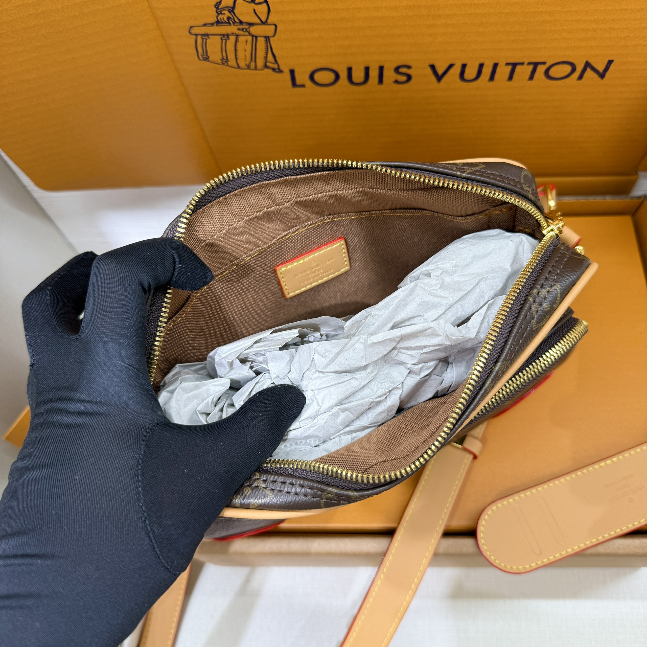 Túi đeo chéo Louis Vuitton Bag LV Monogram Archive Nâu Like Auth 25x18x11 PLD