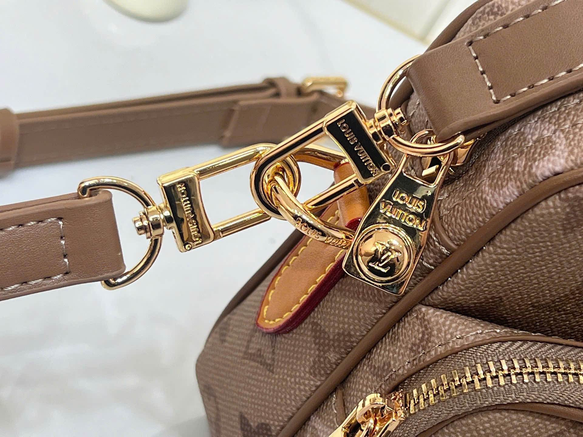 Túi đeo chéo Louis Vuitton Bag LV Monogram Archive Xanh Rêu Like Auth 25x18x11 PLD
