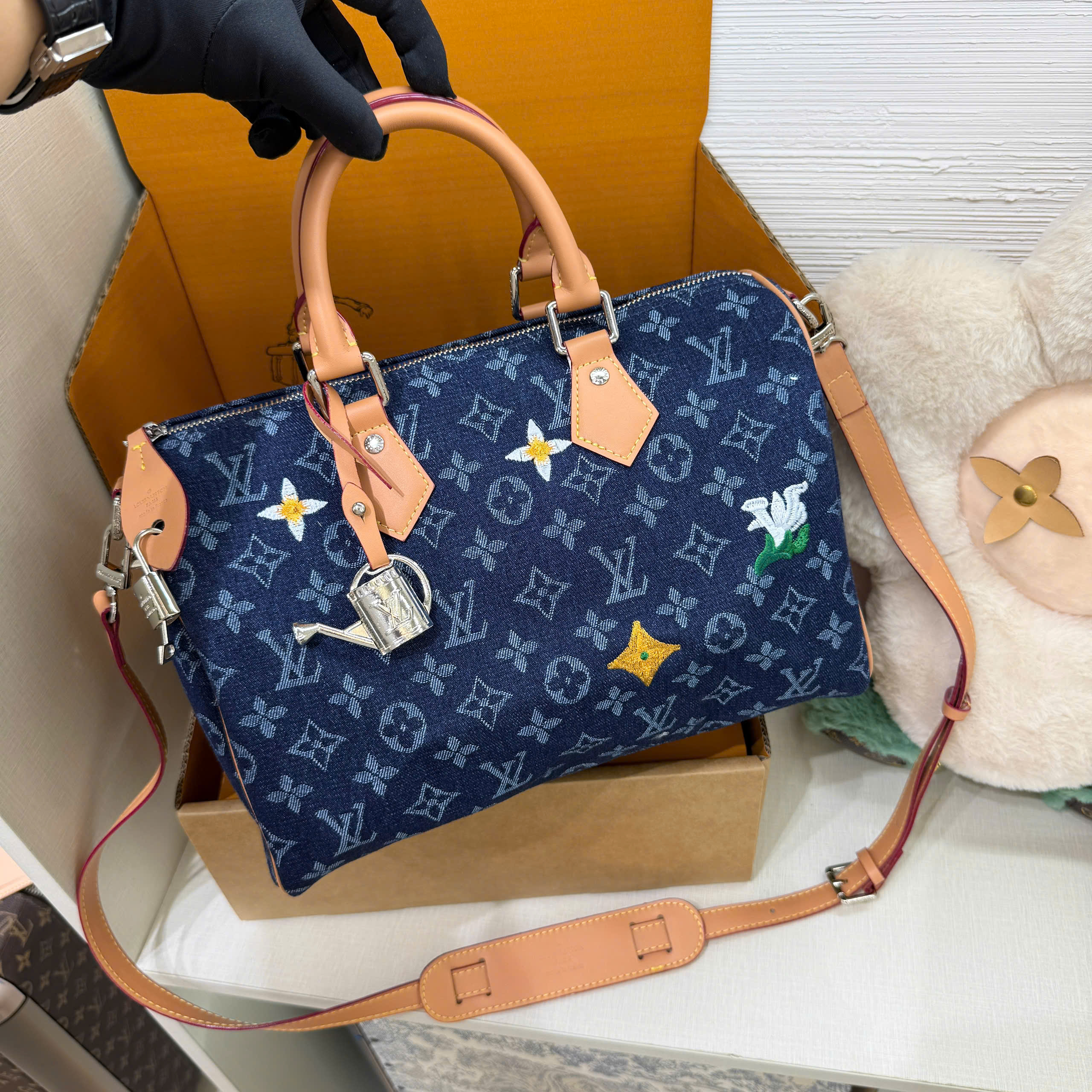 Túi Trống Louis Vuitton LV peedy 30 Bandoulière Denim monogram Xanh Than Like Auth 30x21x17 PLD