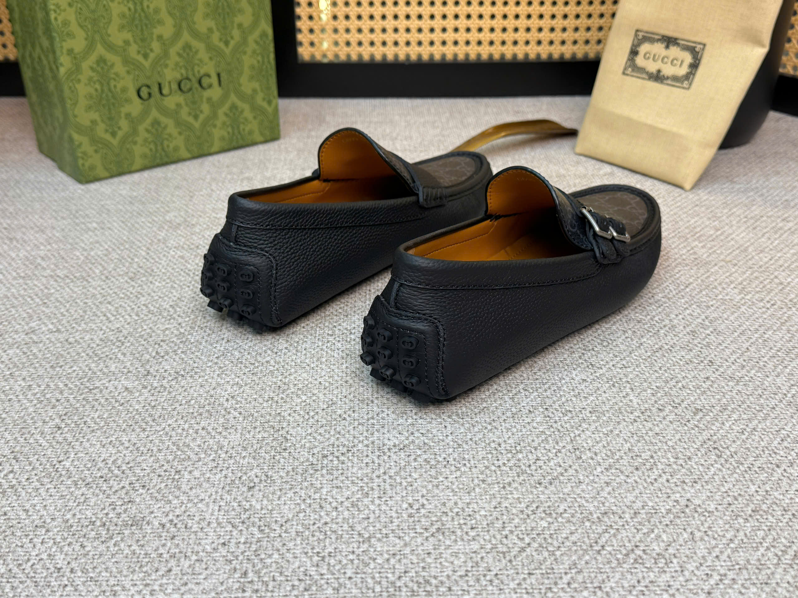 Giày lười moca Gucci GC Buckle Detailed tag ngang 2 khóa logo full tag Xám Like Auth 38-43 VTN