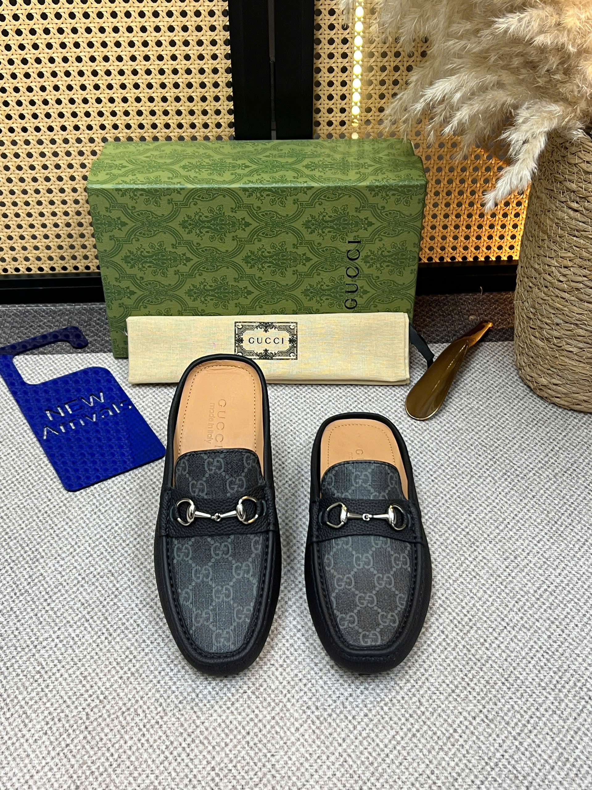 Giày sục Gucci GC Horsebit lưỡi xám logo full tag móc khóa bạc Like Auth 38-43 VTN