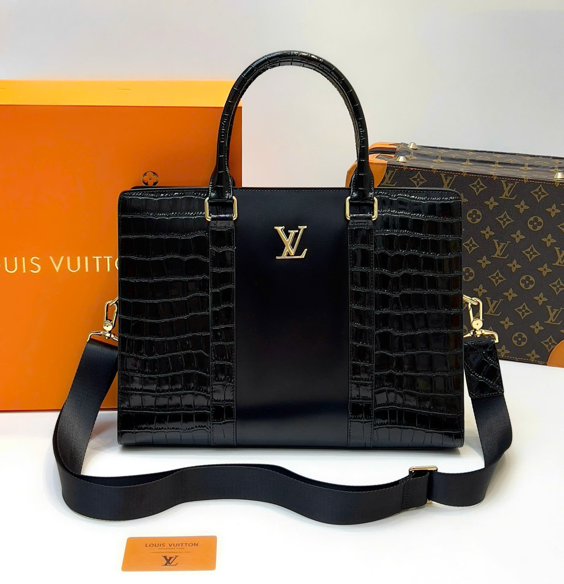 Túi cặp xách tay Louis Vuitton tag LV Vàng Đen lỳ mix da Cá Sấu Like Auth 38x28x7 DDT