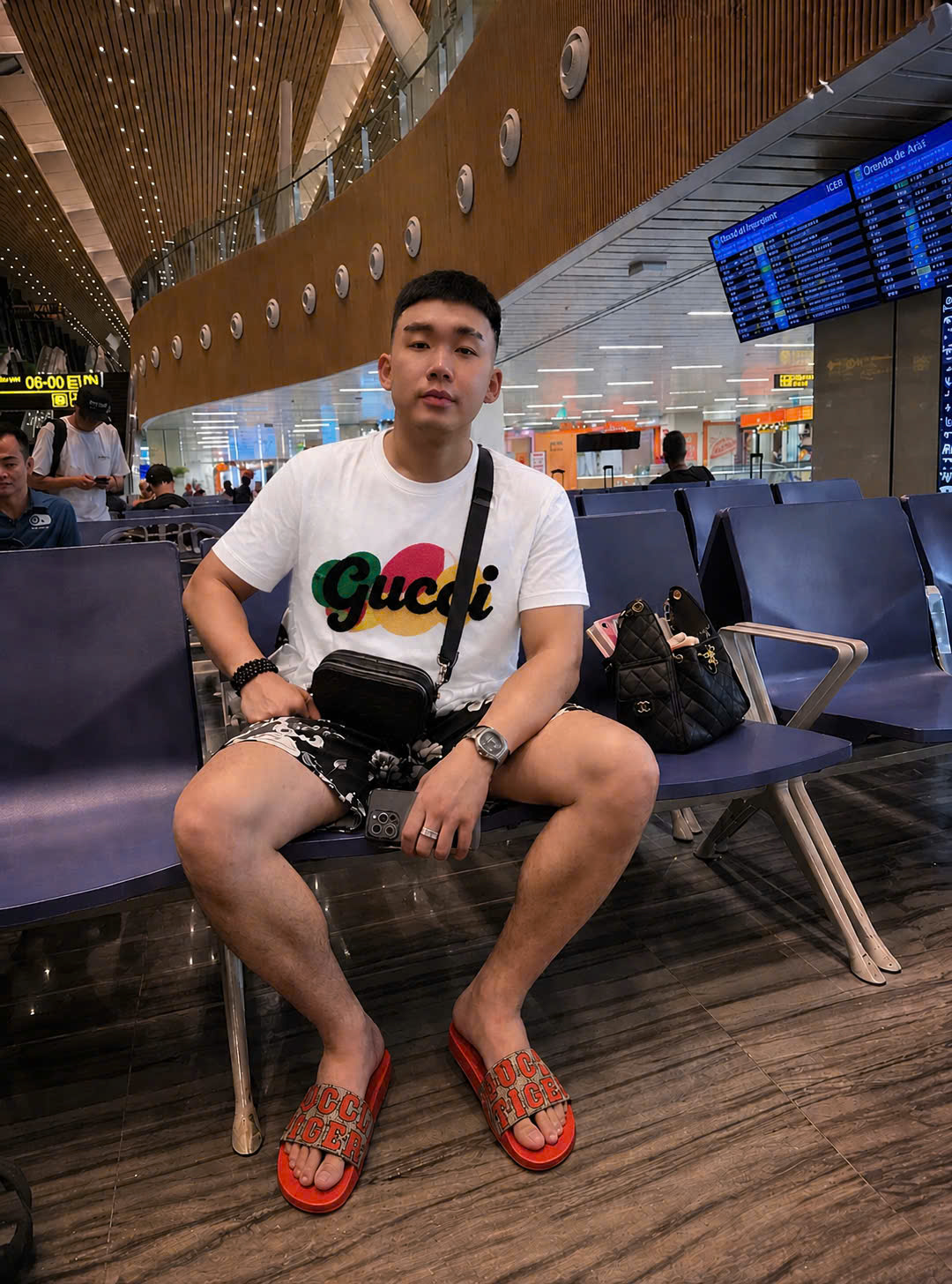 Áo phông T shirt Gucci GC logo thêu wash ngực nhiều màu Like Auth 44-50 CD