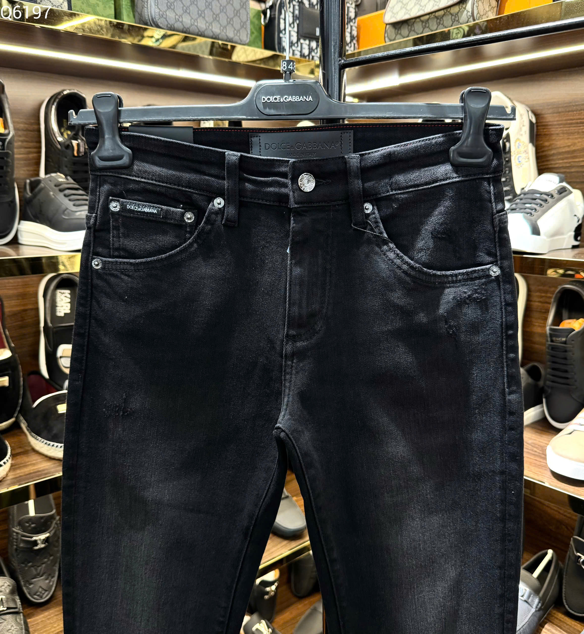 Quần Jean Dolce Gabbana DG Đen rách mài tag sắt vuông Like Auth on web MK