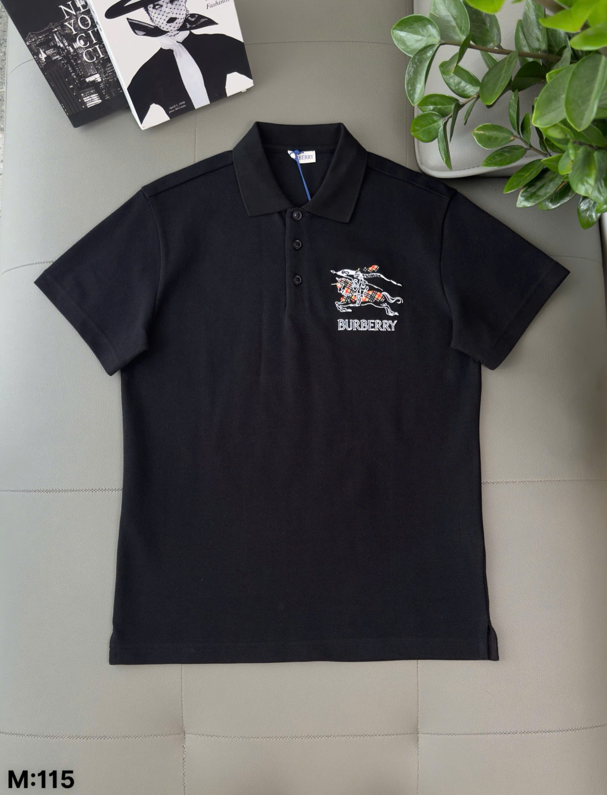 Áo polo Burberry BBR ngực thêu logo và họa tiết kỵ sỹ ngựa bay nét Like Auth S-XL DDT\Đen