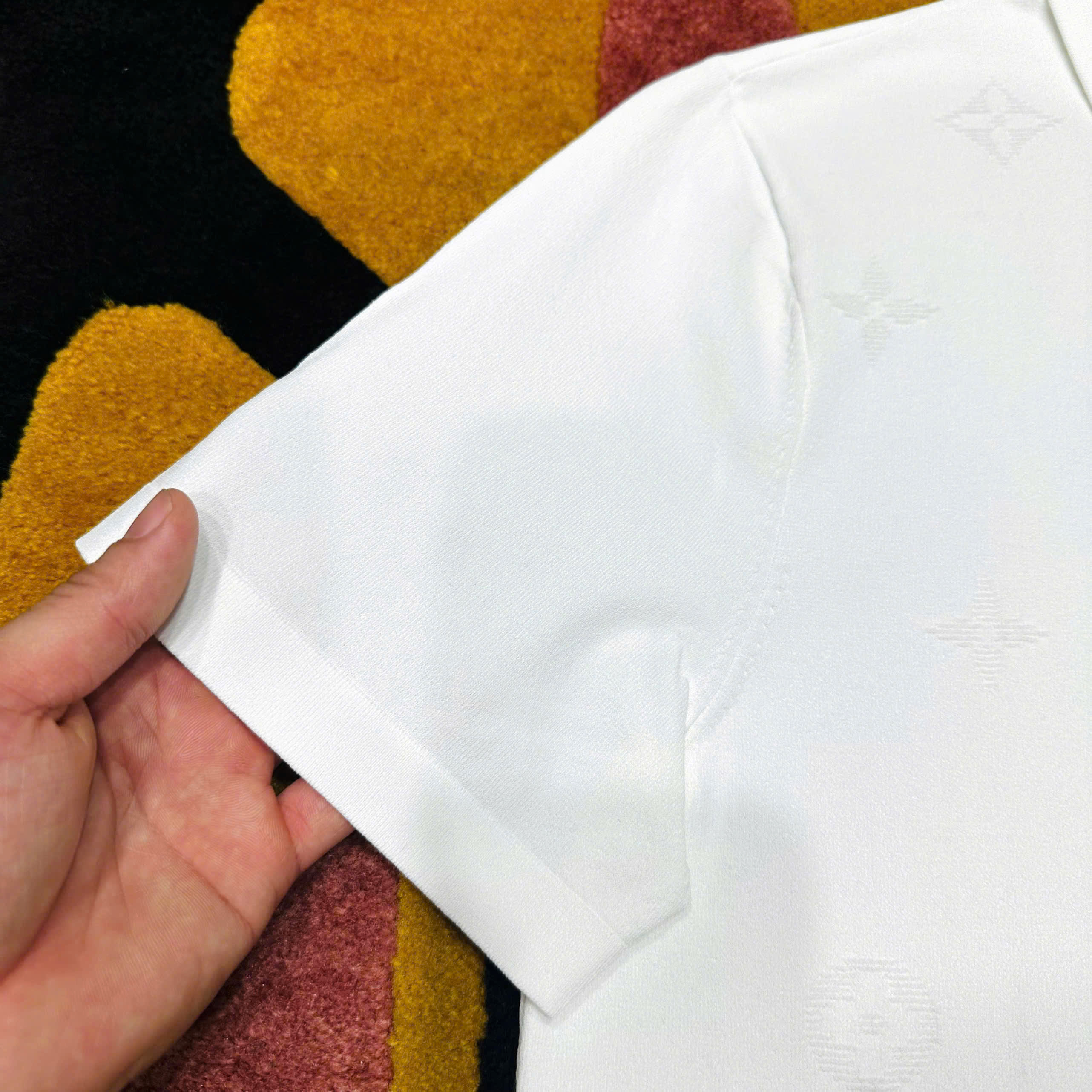 Áo polo Louis Vuitton LV monogram dập chìm logo tag ngực Like Auth 48-52 MK\Trắng