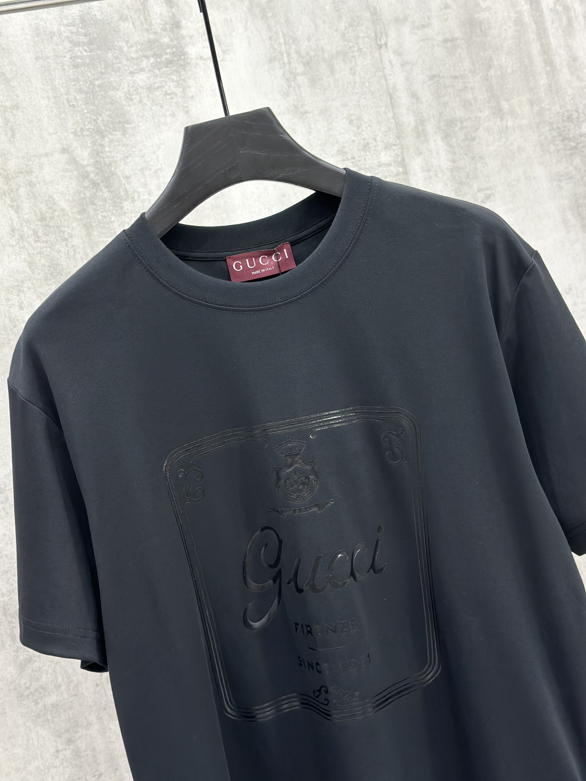 Áo phông T shirt Gucci GC Đen logo vuông bóng Like Auth XS-M VTN