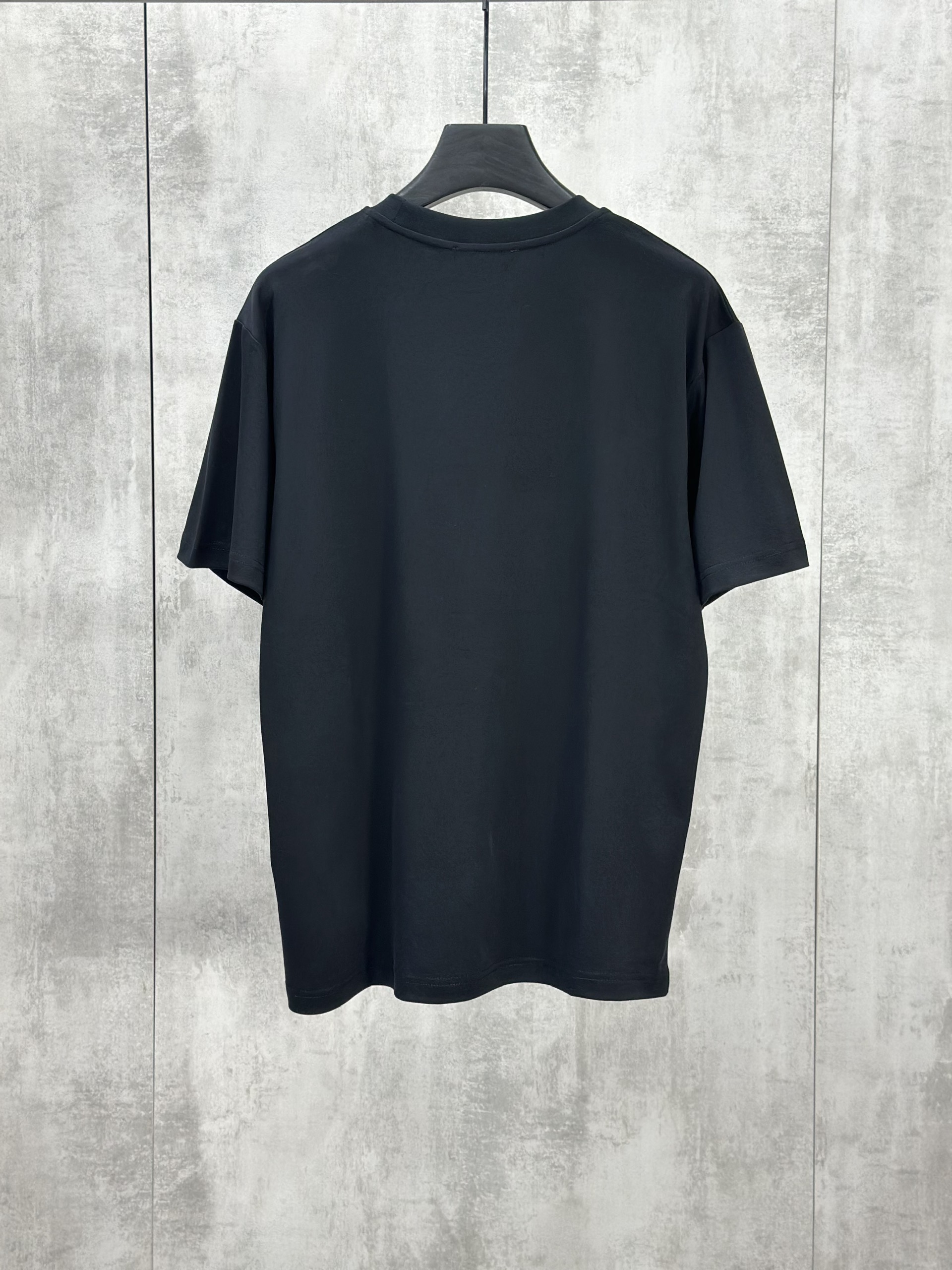 Áo phông T shirt Gucci GC Đen logo vuông bóng Like Auth XS-M VTN