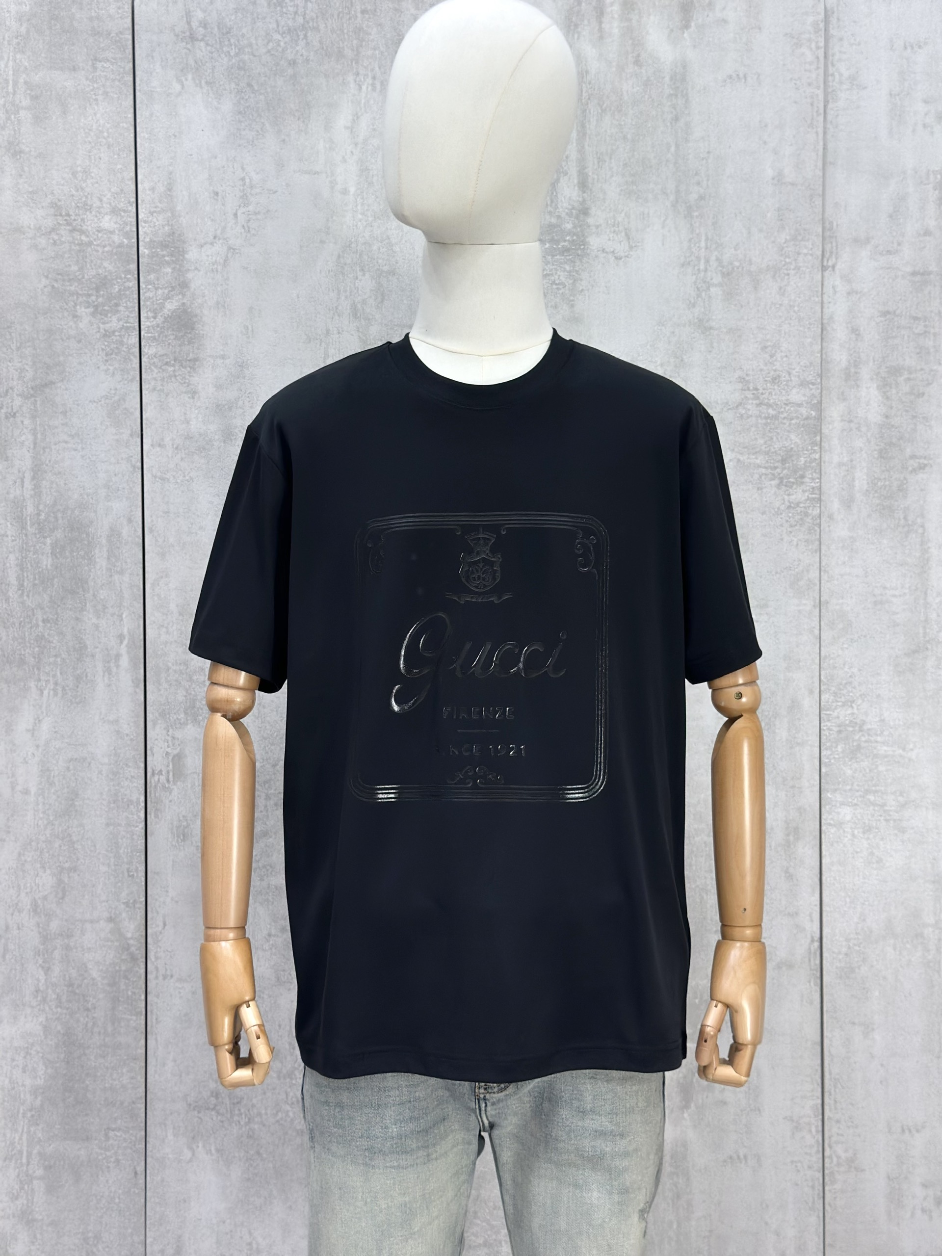 Áo phông T shirt Gucci GC Đen logo vuông bóng Like Auth XS-M VTN