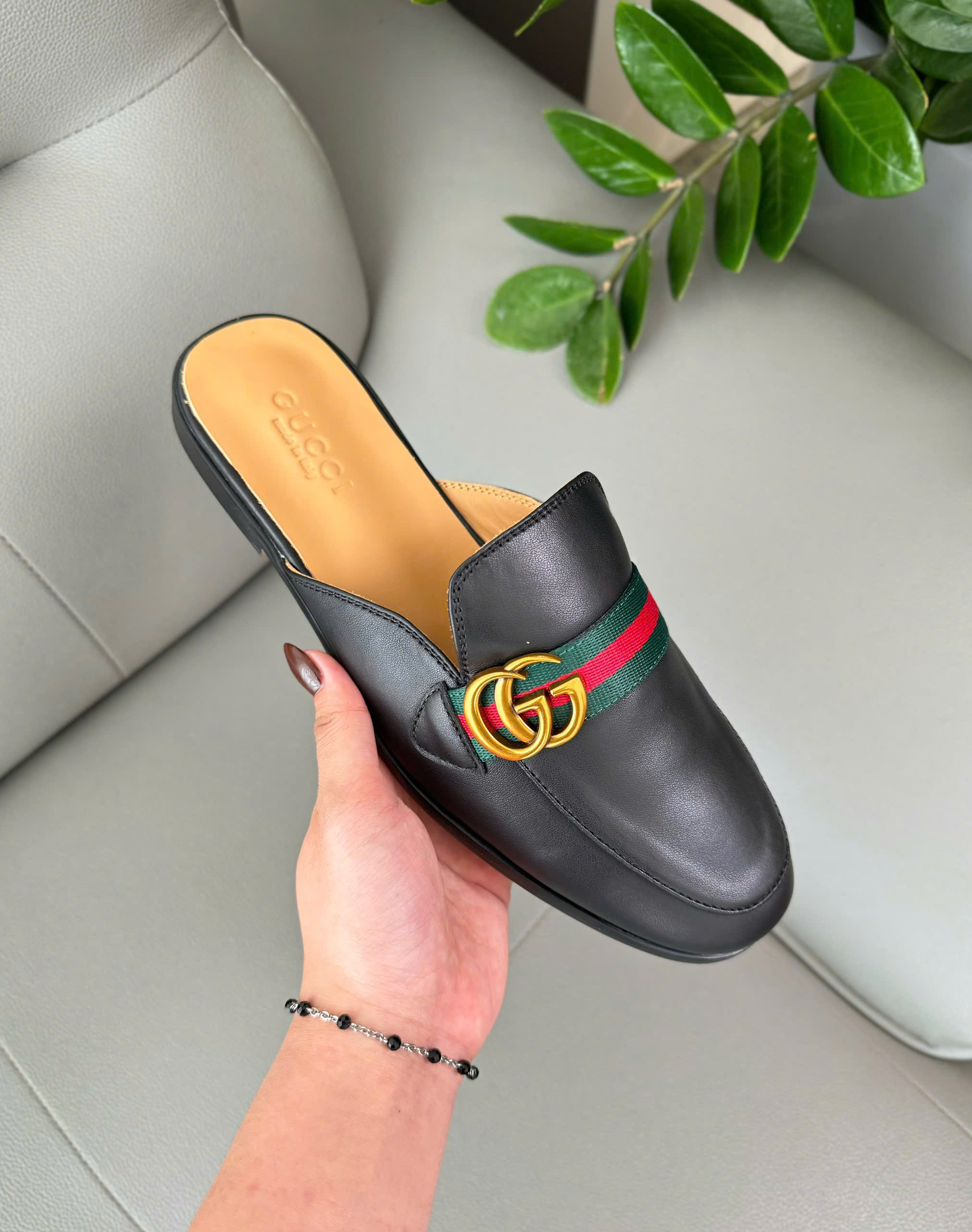 Giày sục Gucci GC Đen trơn tag sọc Xanh Đỏ logo GG Vàng Like Auth 38-43 DDT