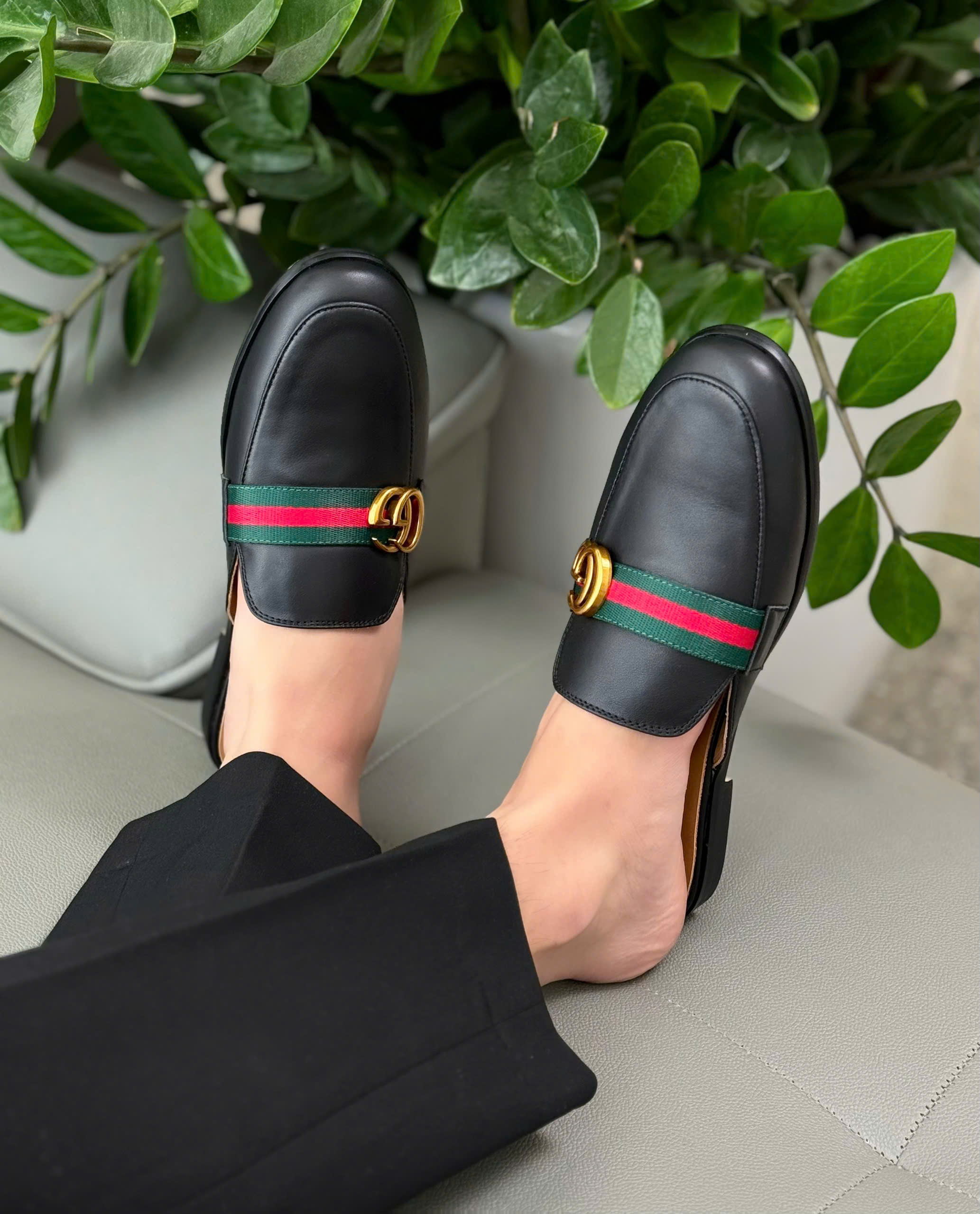 Giày sục Gucci GC Đen trơn tag sọc Xanh Đỏ logo GG Vàng Like Auth 38-43 DDT