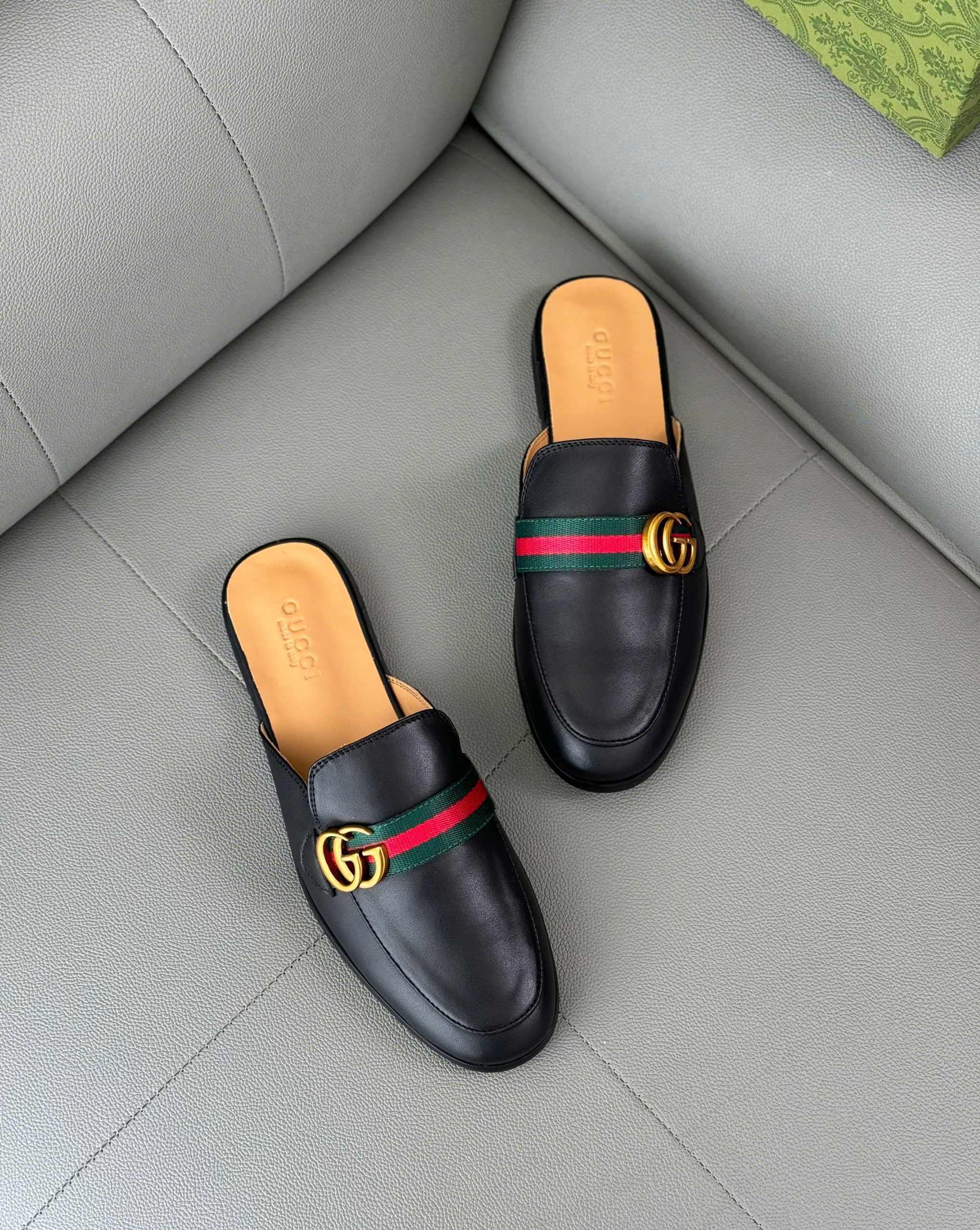 Giày sục Gucci GC Đen trơn tag sọc Xanh Đỏ logo GG Vàng Like Auth 38-43 DDT