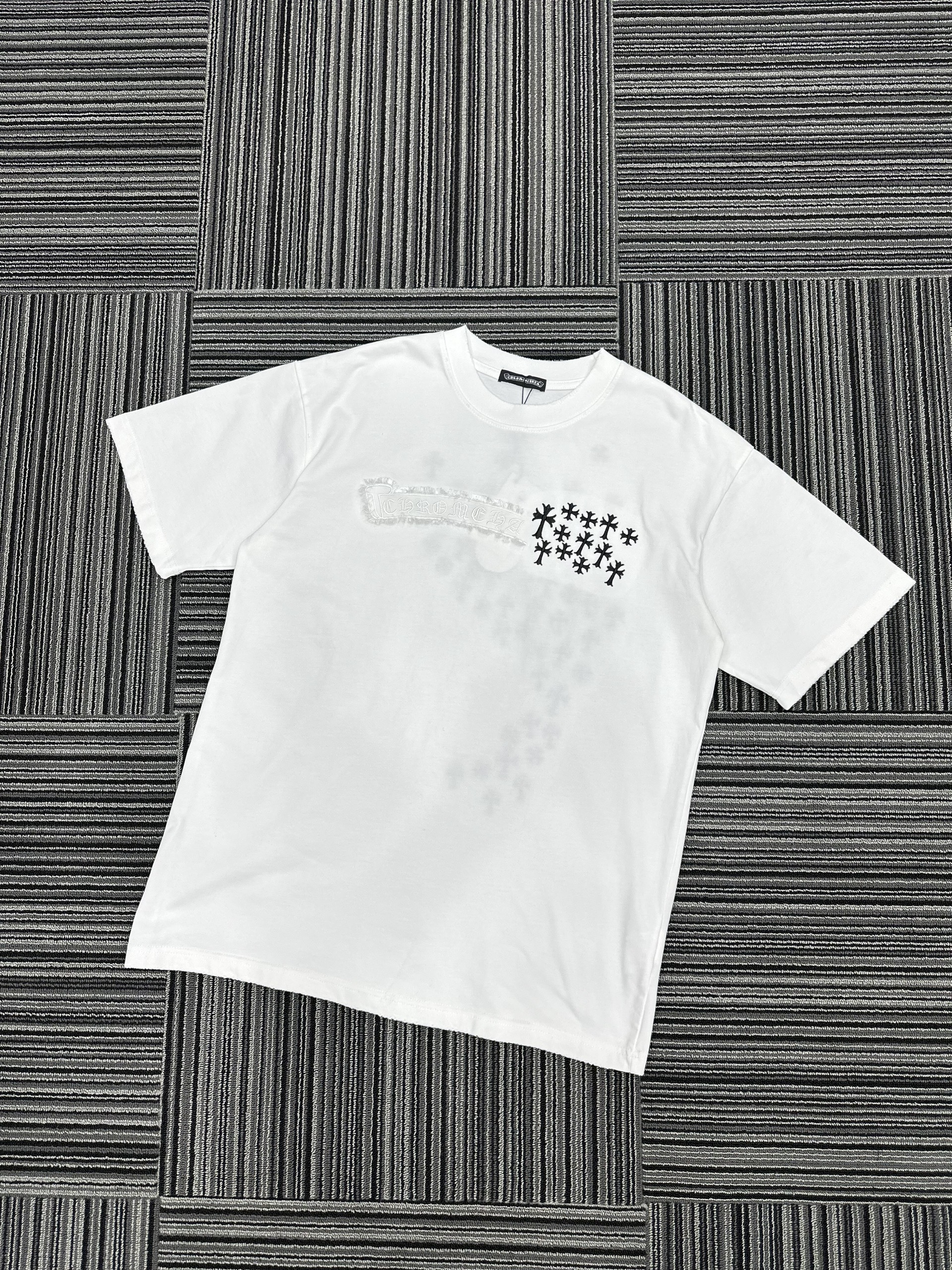 Áo phông T shirt Chrome Heart CH logo lưng ngực Like Auth S-XL VTN