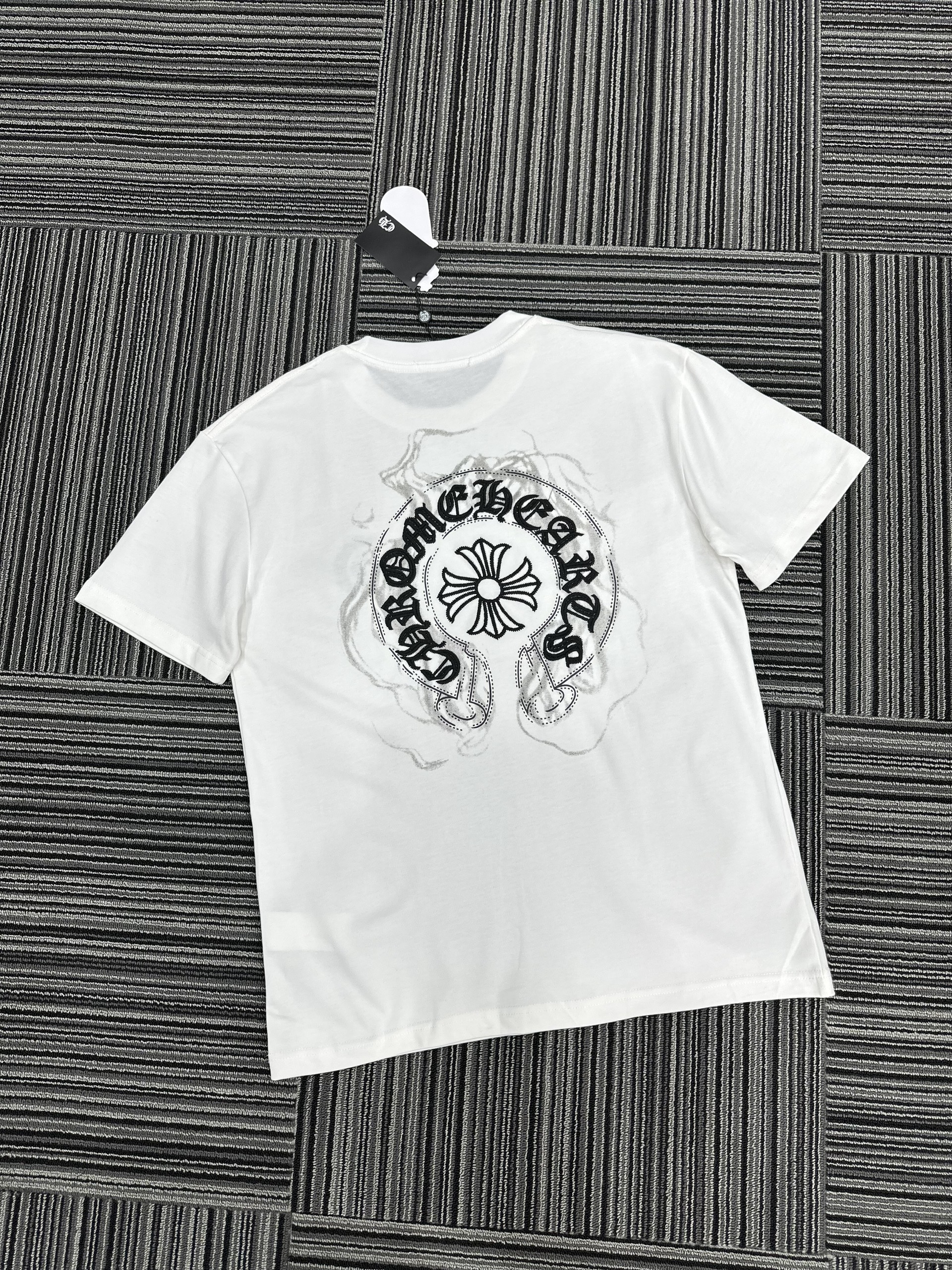 Áo phông T shirt Chrome Heart CH logo lưng ngực Like Auth S-XL VTN