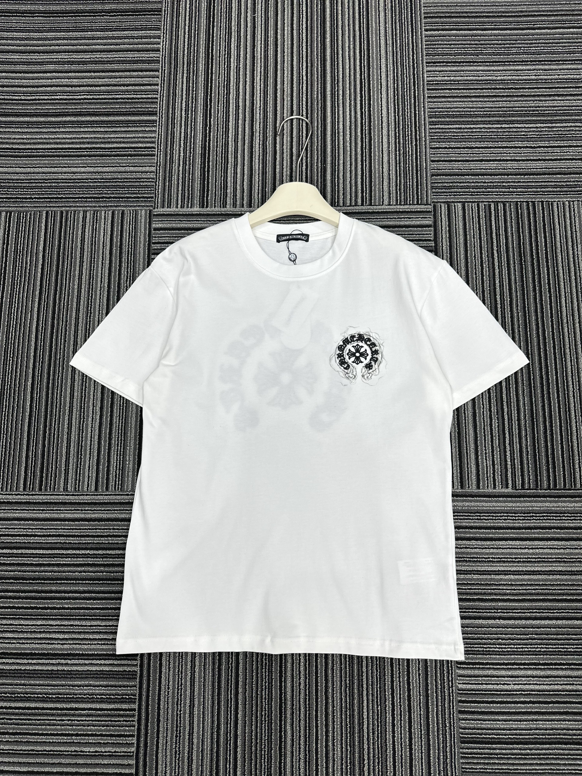 Áo phông T shirt Chrome Heart CH logo lưng ngực Like Auth S-XL VTN
