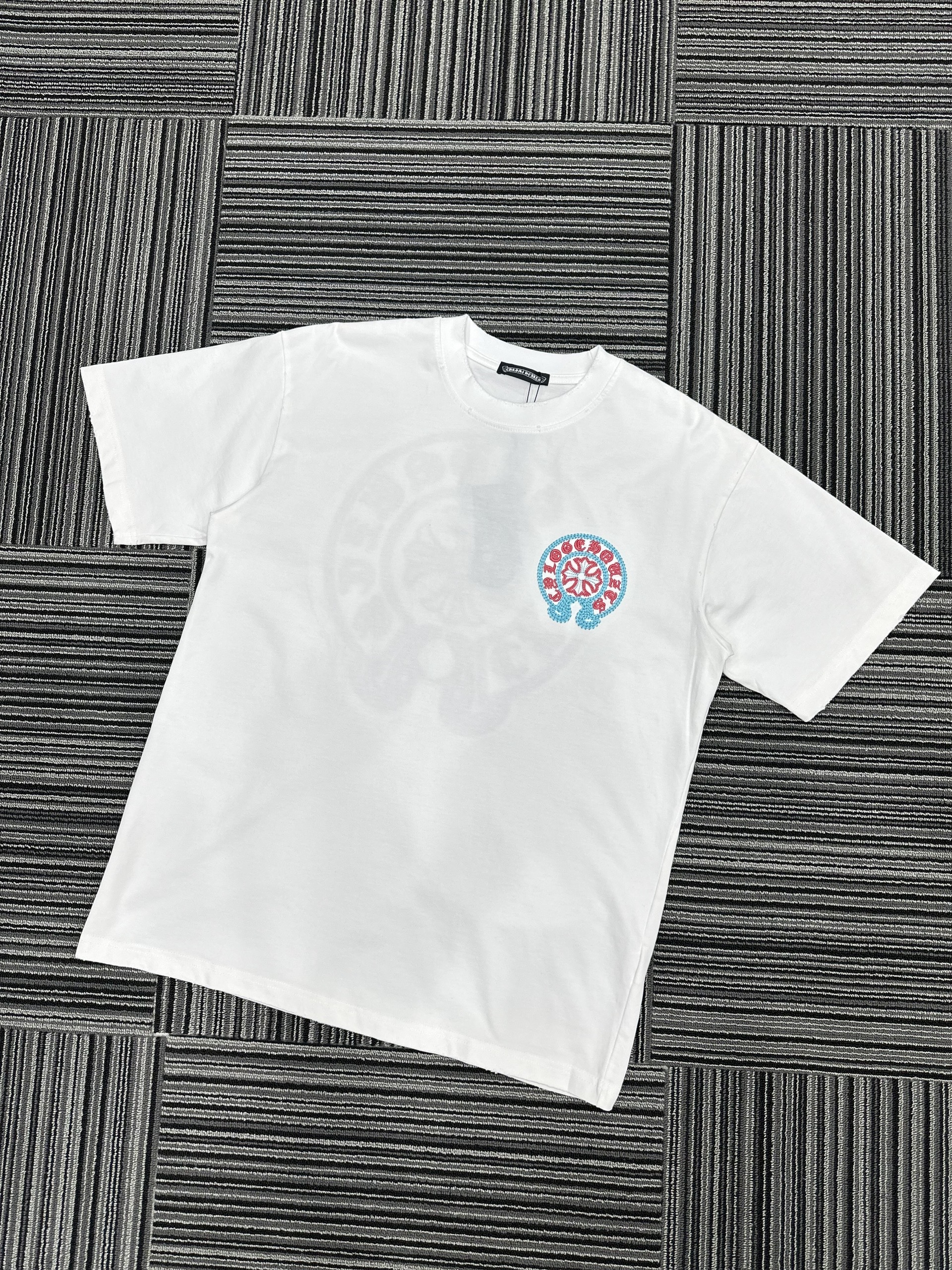 Áo phông T shirt Chrome Heart CH logo lưng ngực Like Auth S-XL VTN